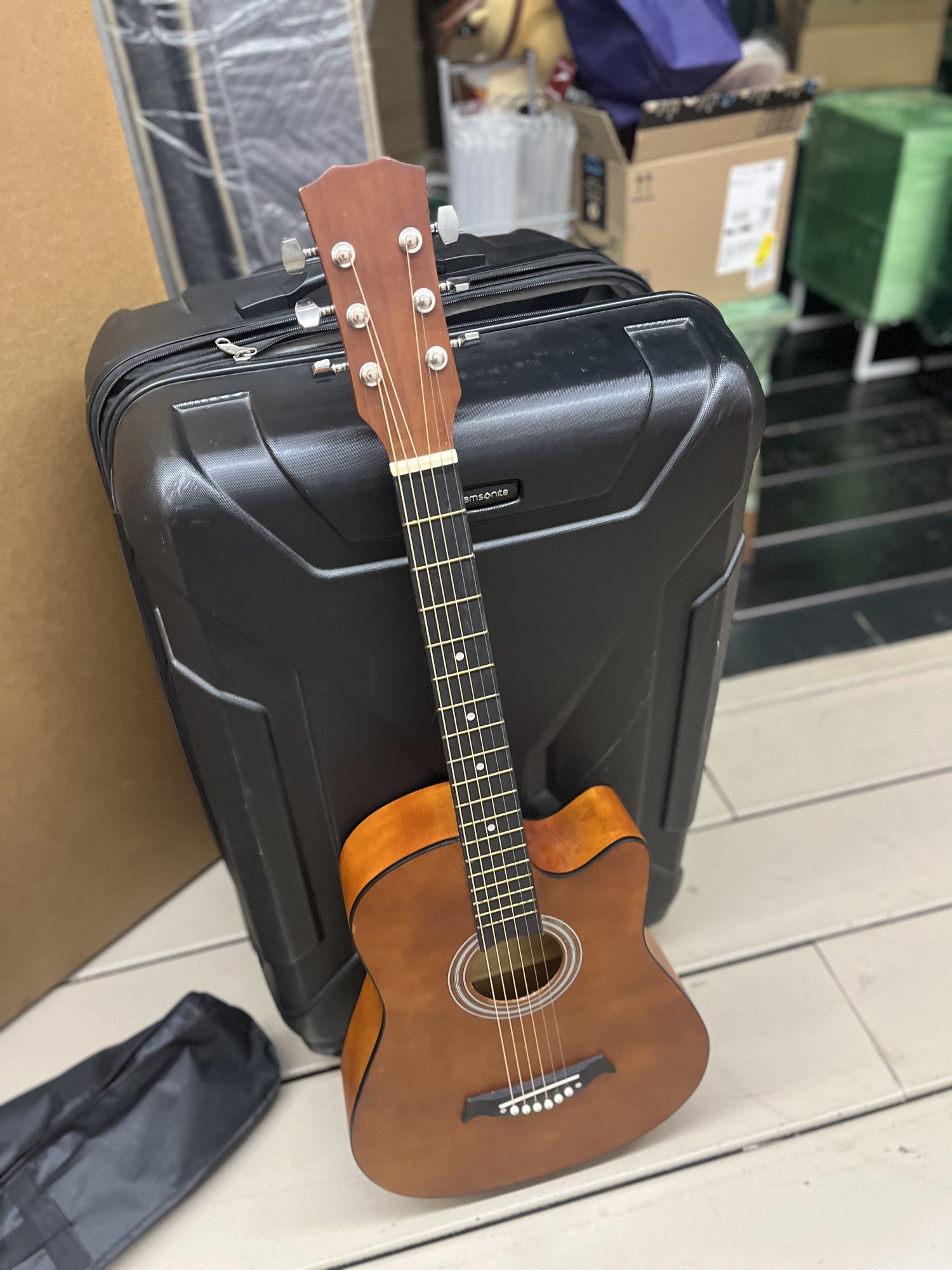 38" Acoustic Guitar + Gig Bag – Great for Beginners – $55