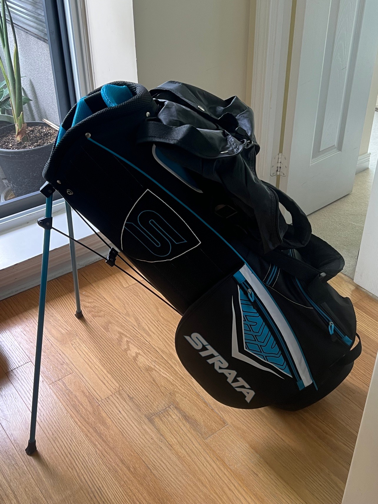 Strata Golf Stand Bag - Brand New (Black/Blue) - photo 2