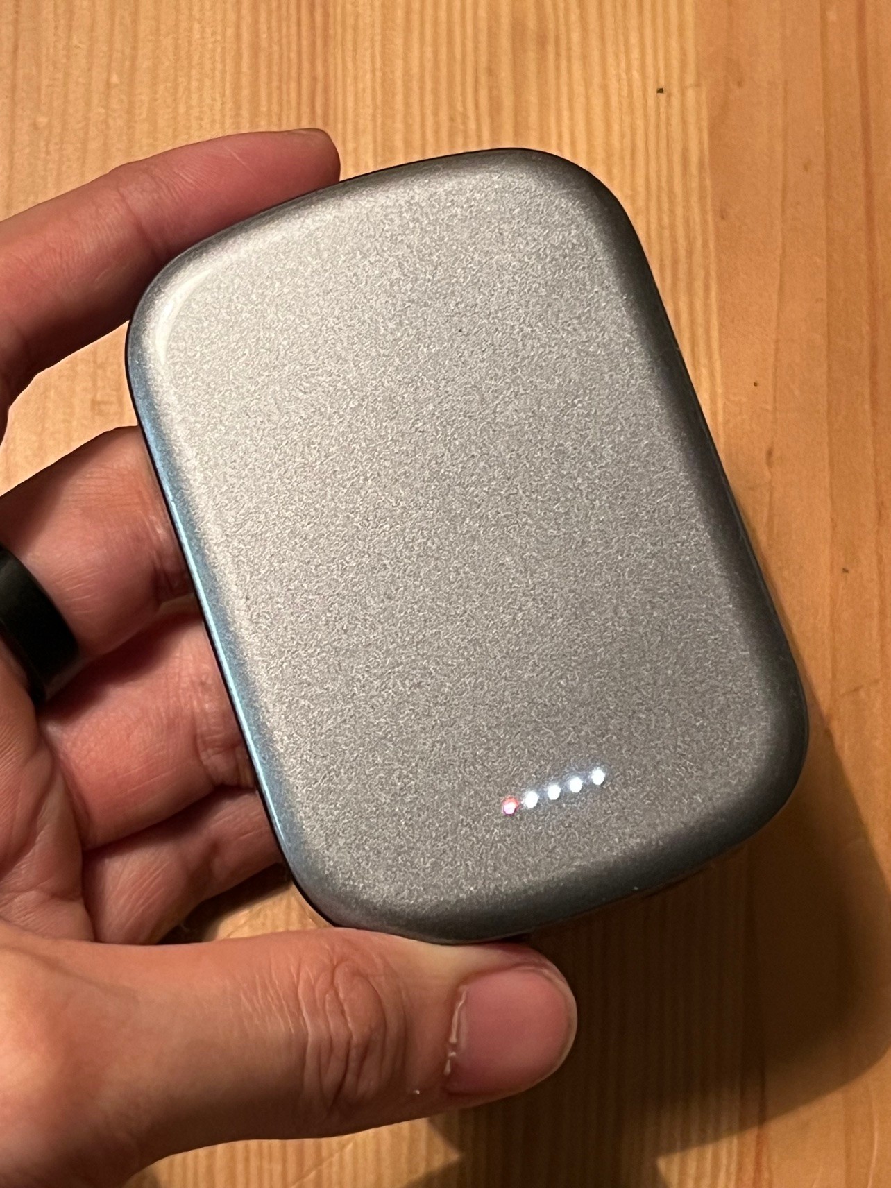 E29 Magnetic Wireless Power Bank 10000mAh (MagSafe, PD 20W)
