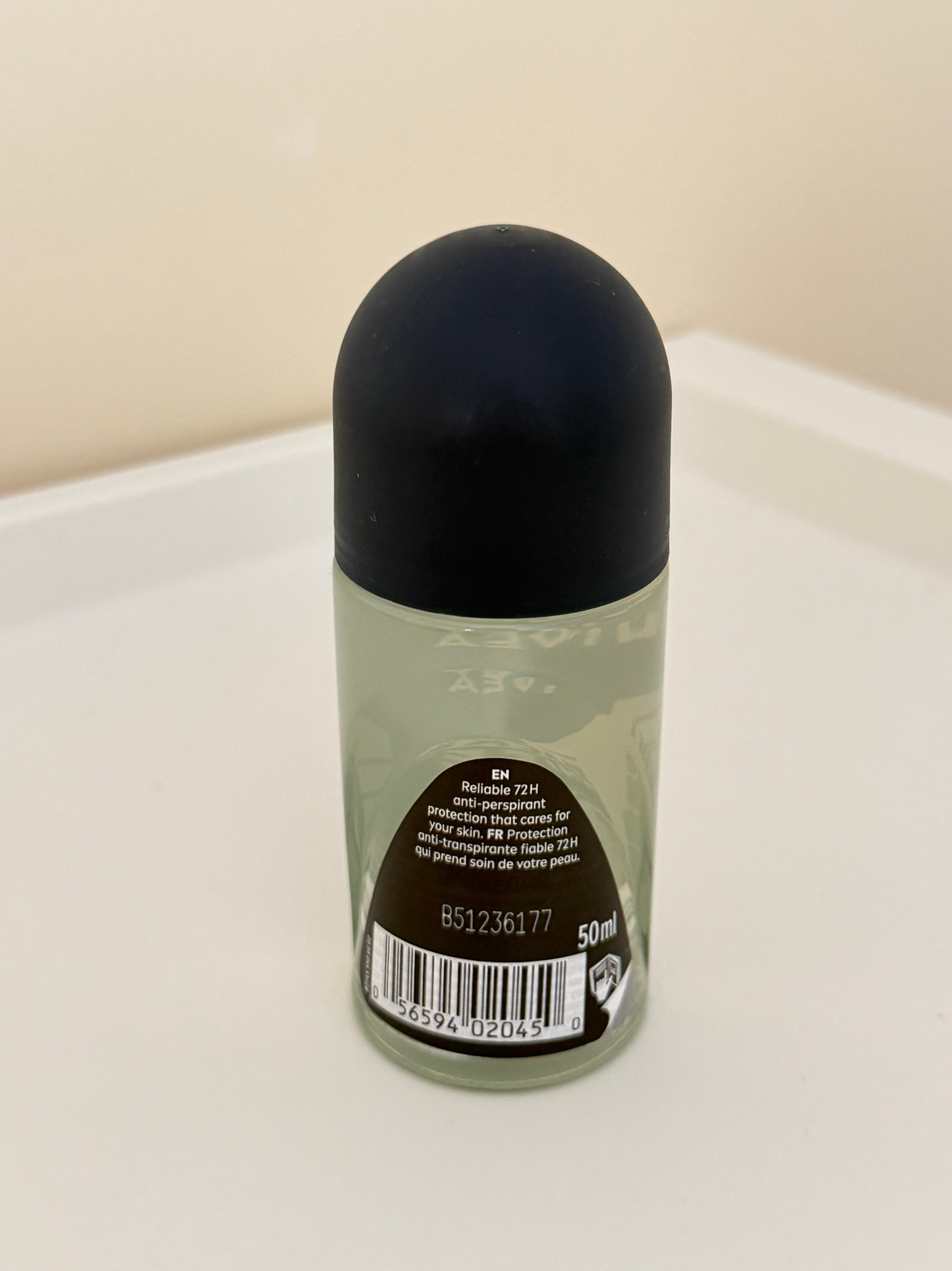 NIVEA MEN Black & White Invisible Roll-On – 50 mL - photo 2