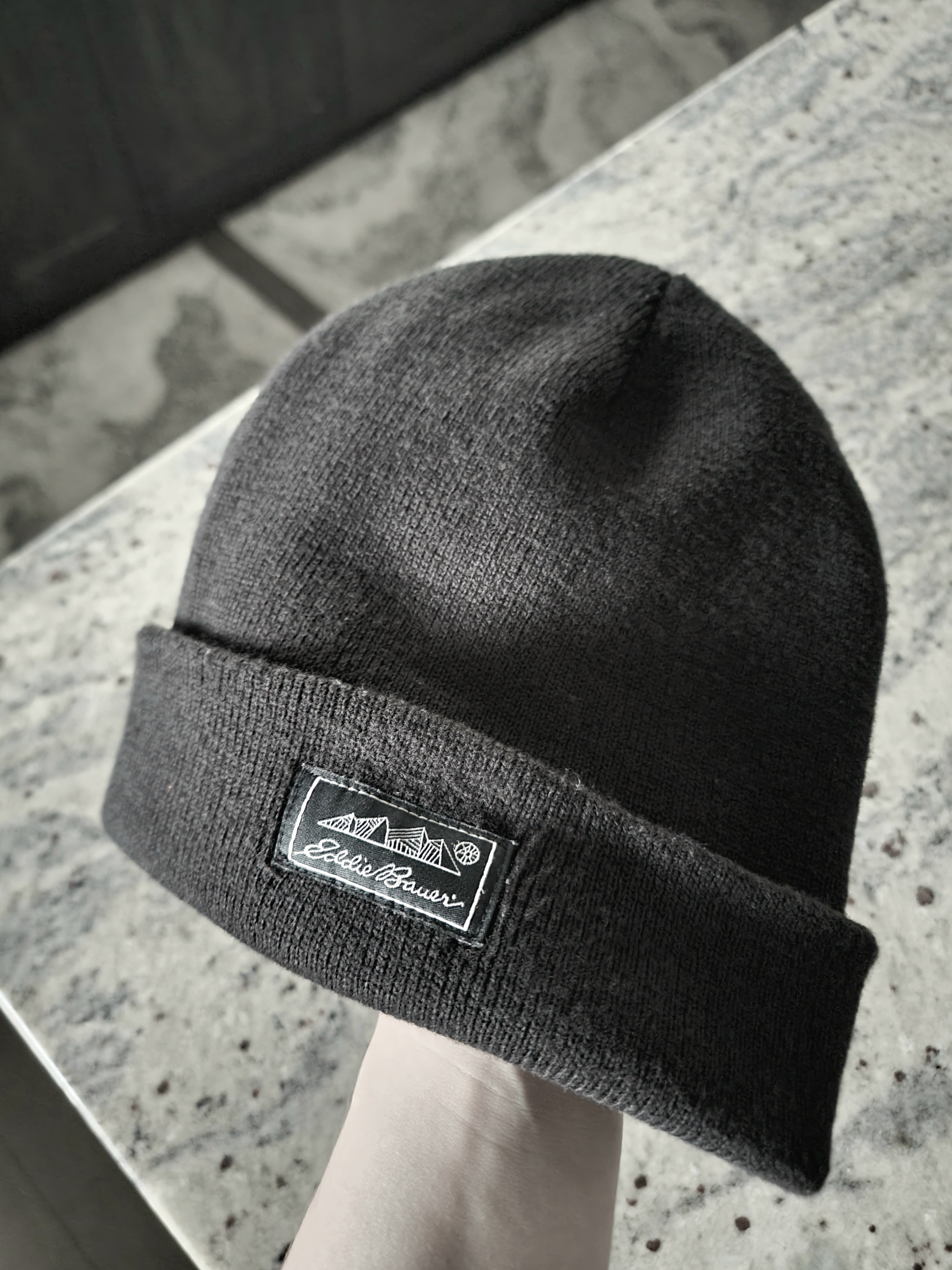 Eddie Bauer hat (8 inches across) Kids in very good condition