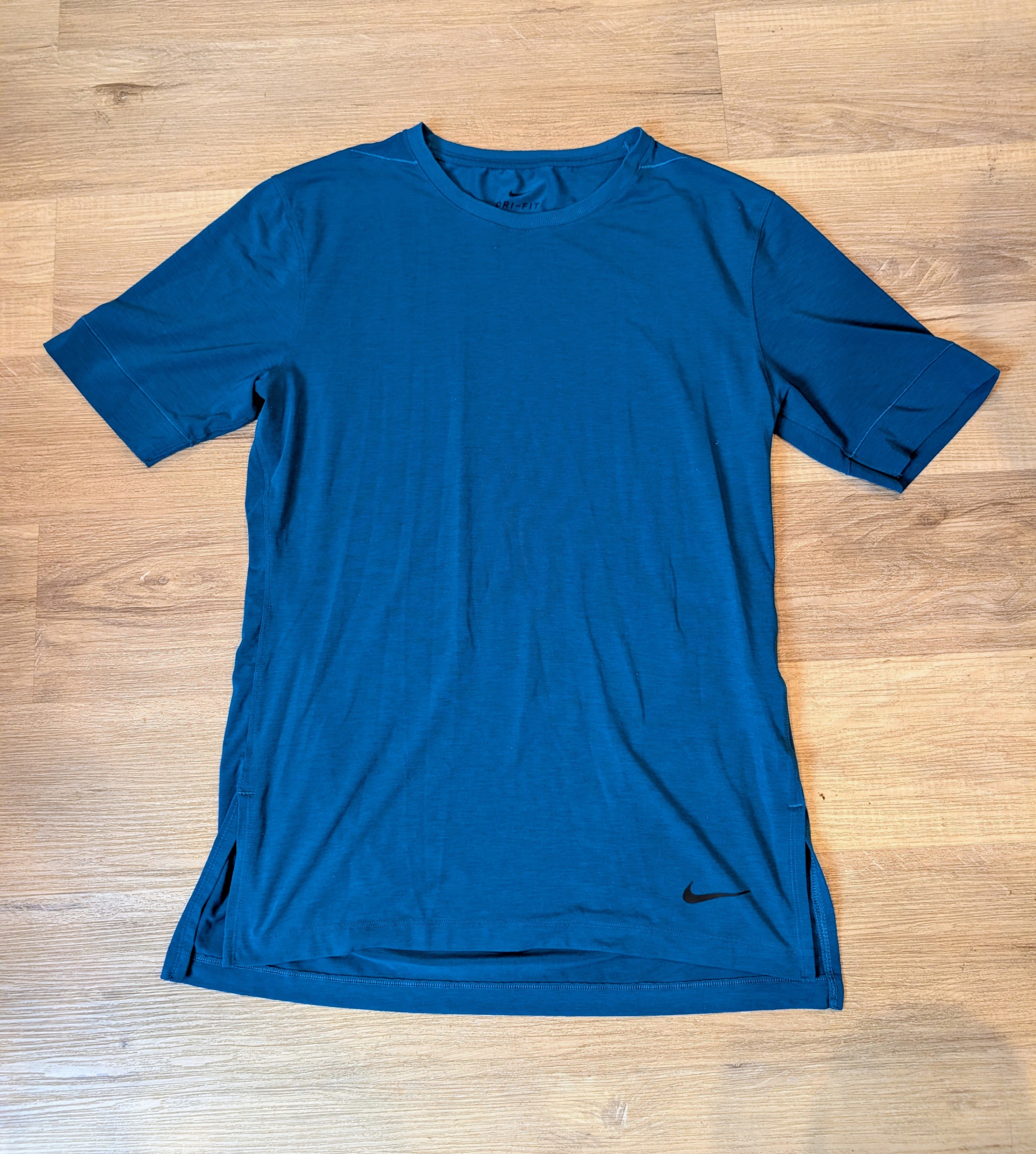 Nike Dri-FIT Yoga / Training Short Sleeve Shirt