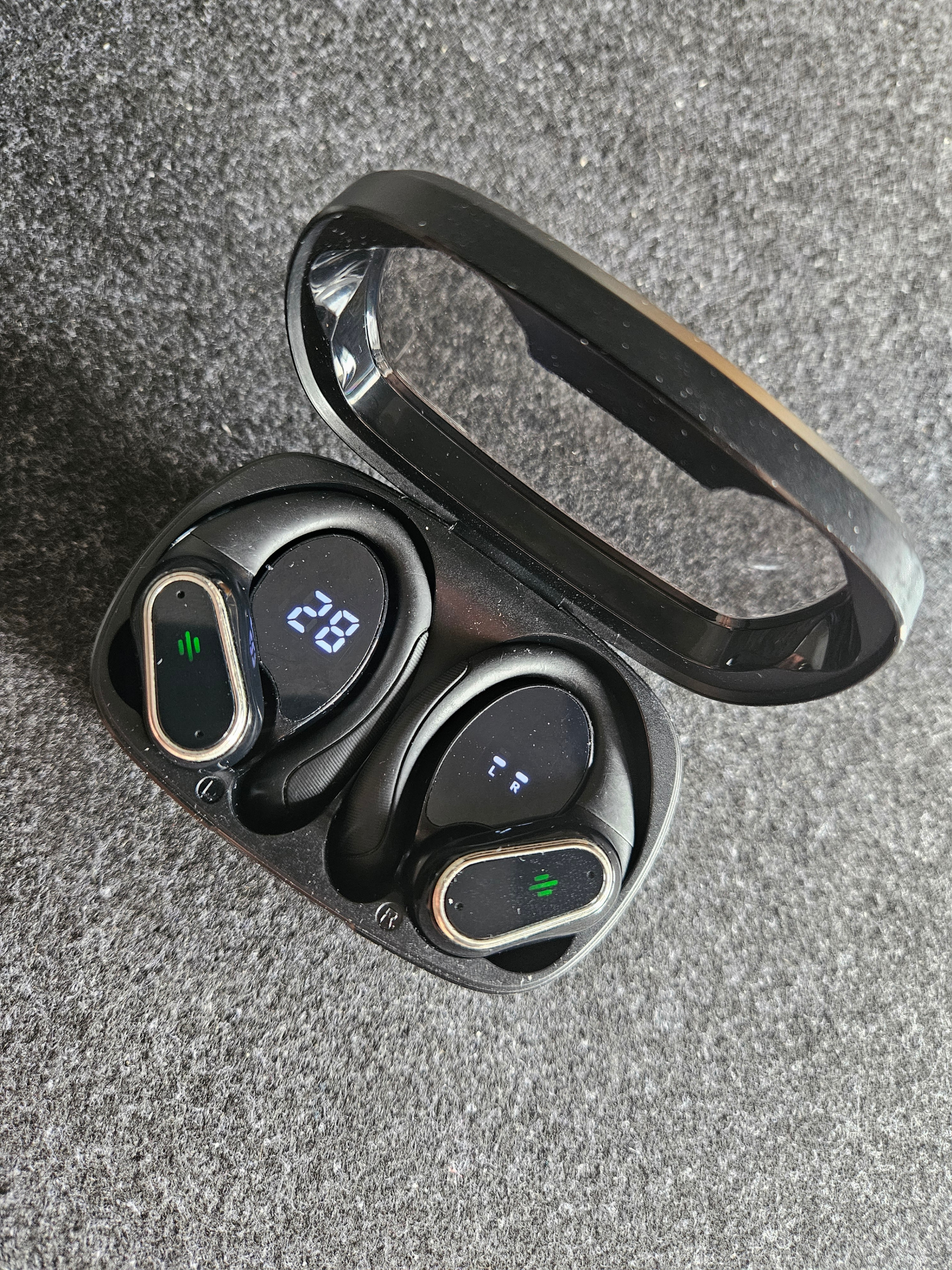 Poounur - Q78 Wireless Sport Earbuds with Charging Case