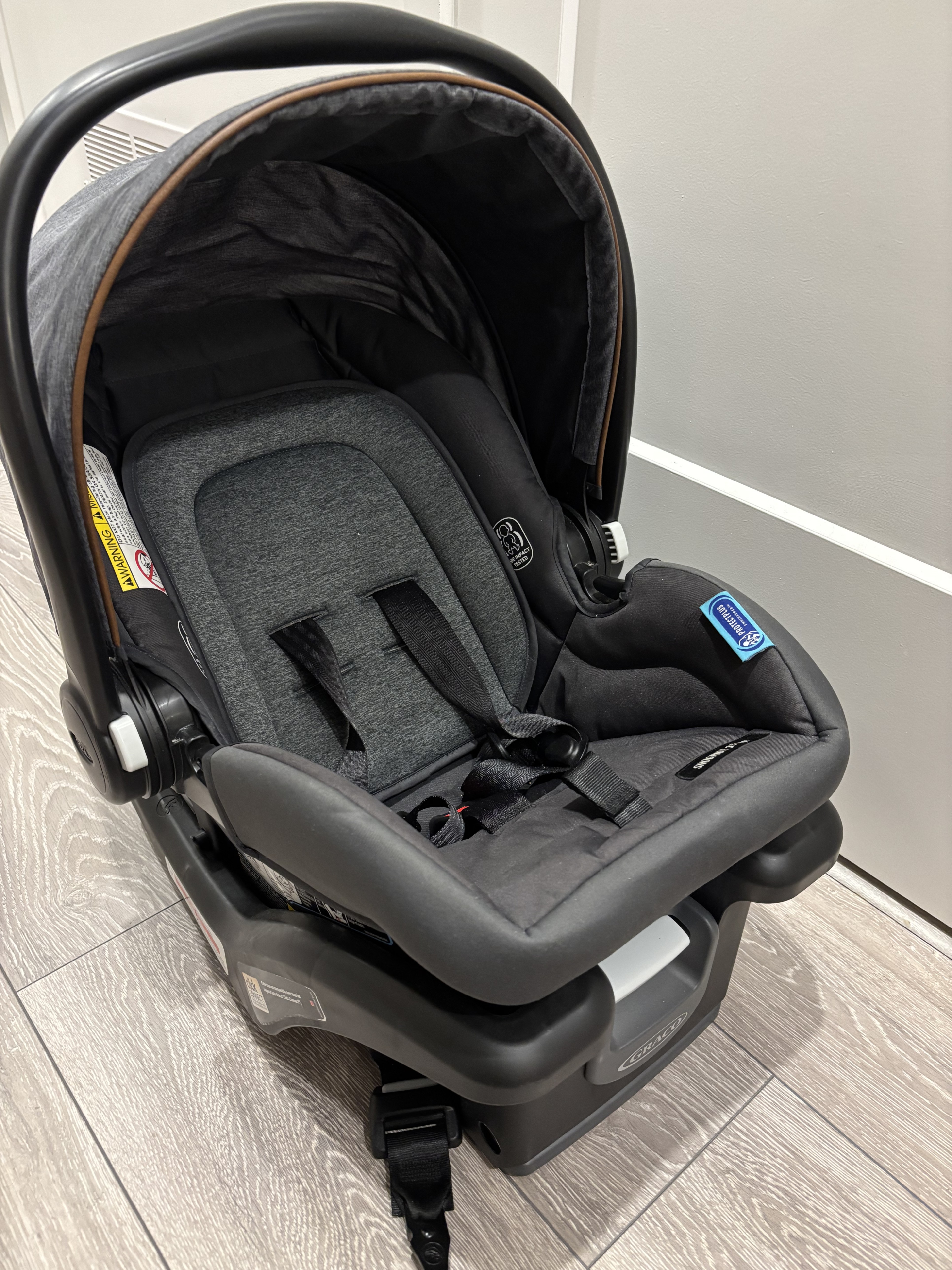 Graco SnugRide 35 Infant Car Seat