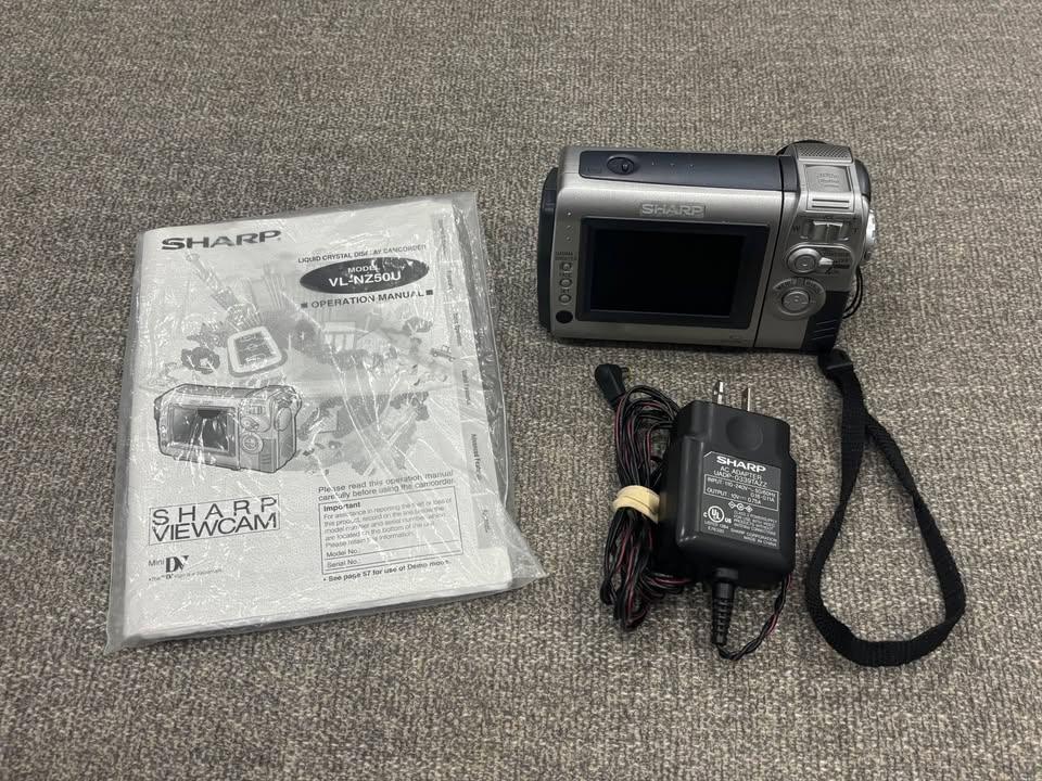 Vintage Sharp Viewcam VL-NZ50U Camcorder