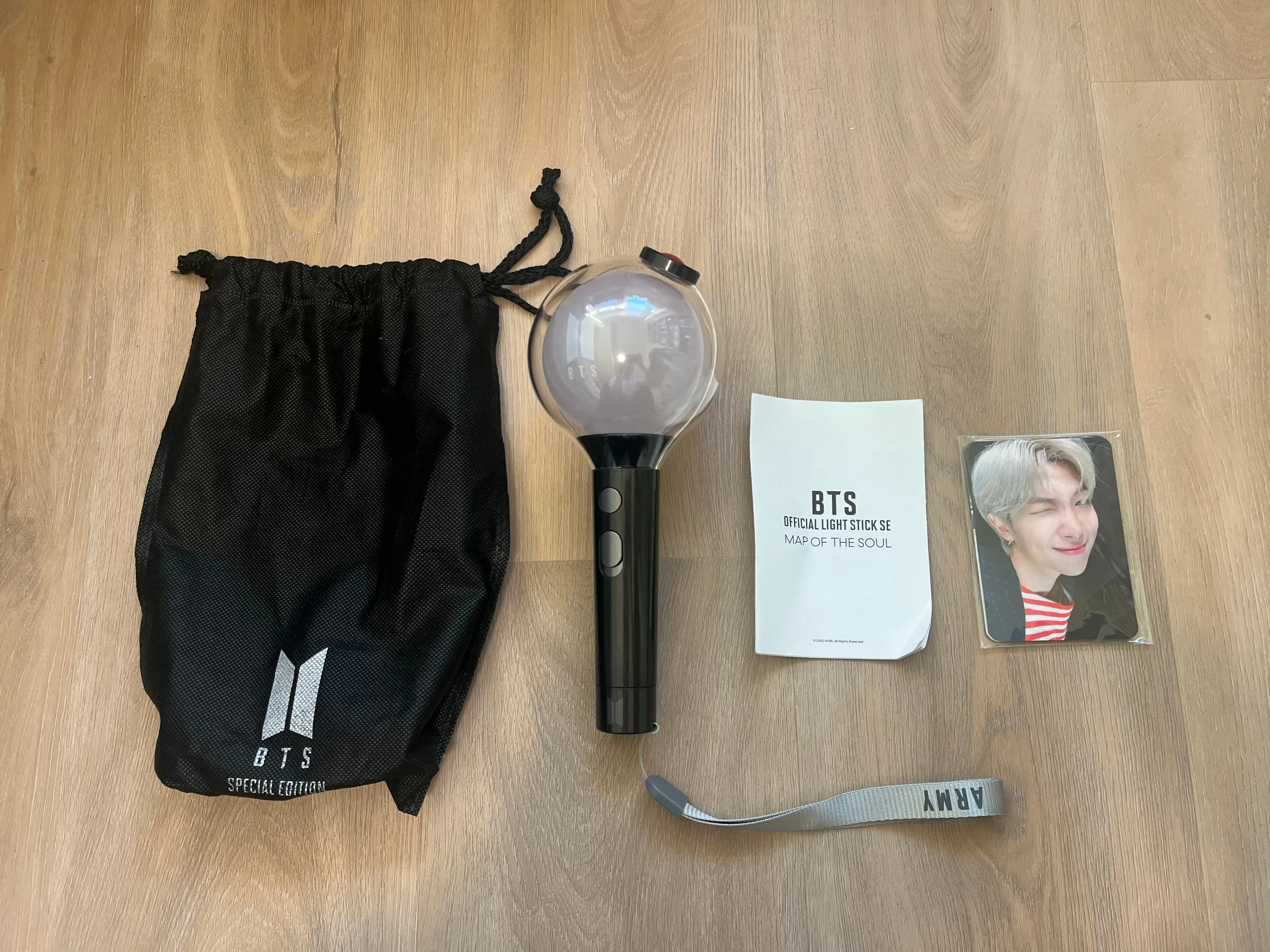 BTS MAP OF THE SOUL Special Edition Light Stick + 7 Photocards