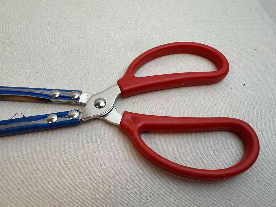 Long-Reach Scissor Tongs – 2 Pack, 24.4 in, Red Handles - photo 2