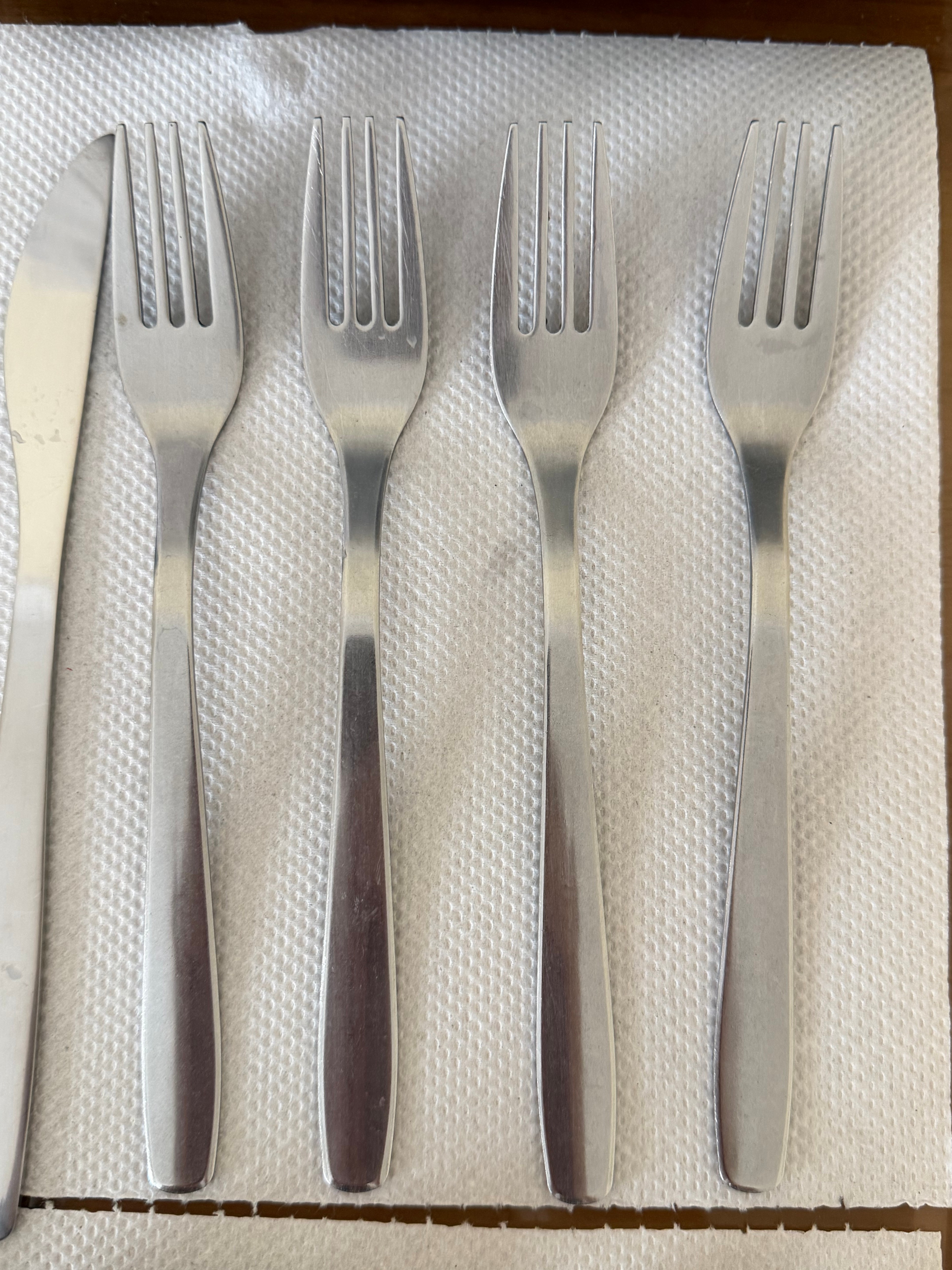 Stainless Steel Cutlery Set – 16 Pieces - photo 3