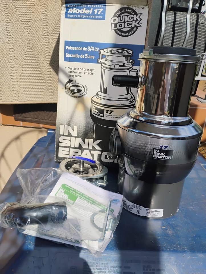 Insinkerator Garbage Disposal Evolution Cover Control 3/4 HP - photo 2