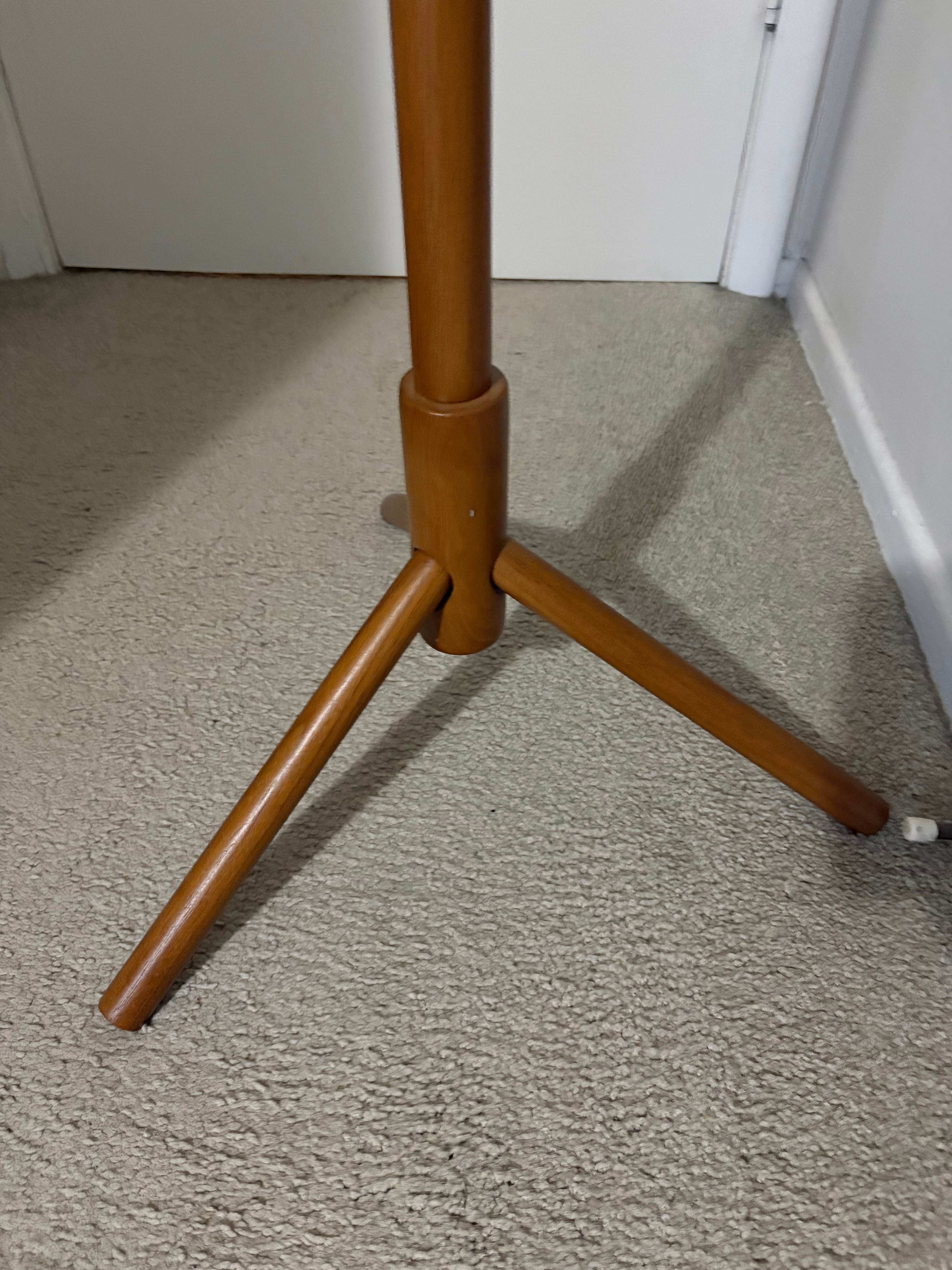 Wooden Coat Rack – 8 Hooks & Adjustable Height - photo 3