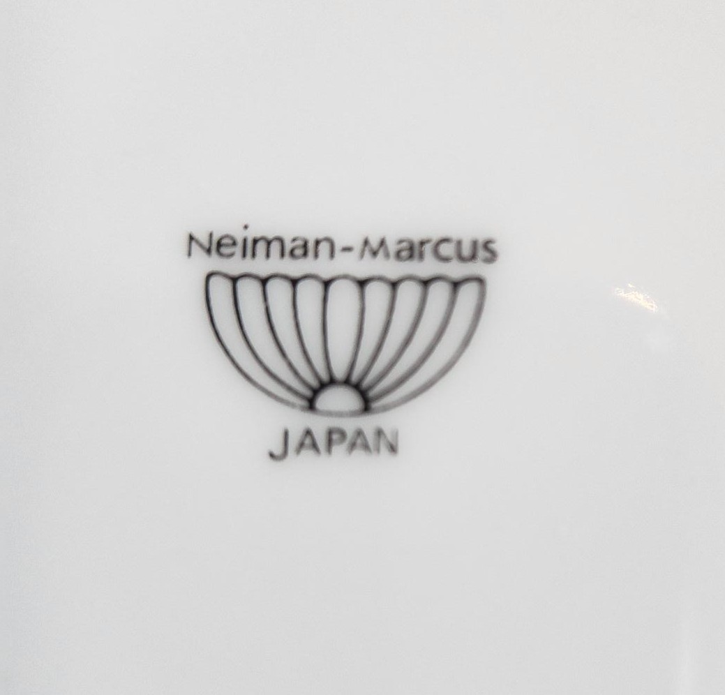 Vintage Neiman Marcus Japan Bold Floral Salad / Dessert Plates - photo 4