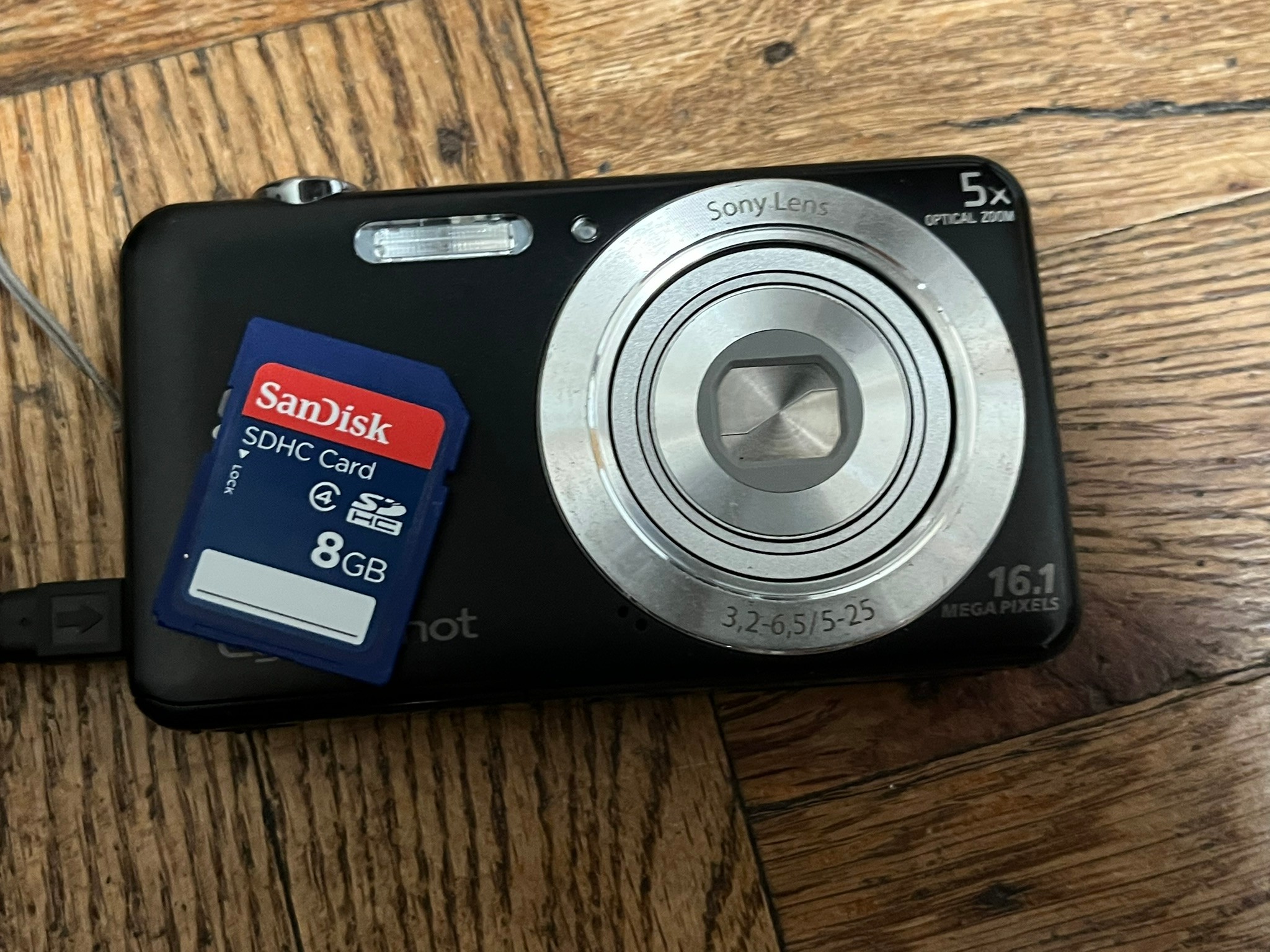 Sony Cybershot Digital Camera (Set of 2) - photo 2