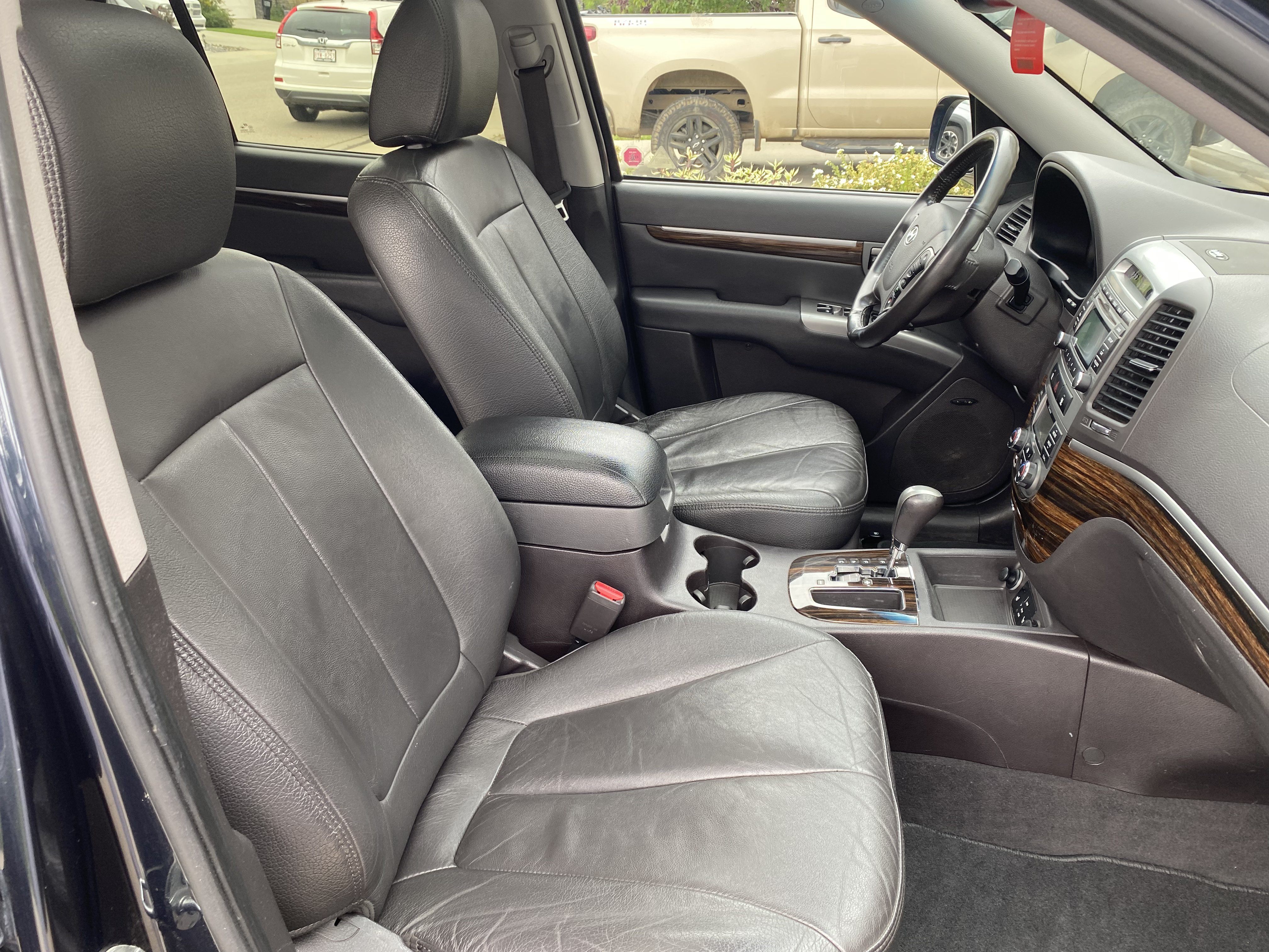2010 Hyundai Santa Fe Sport (5-Seat)– Active Status –AWD– $4,900 - photo 5