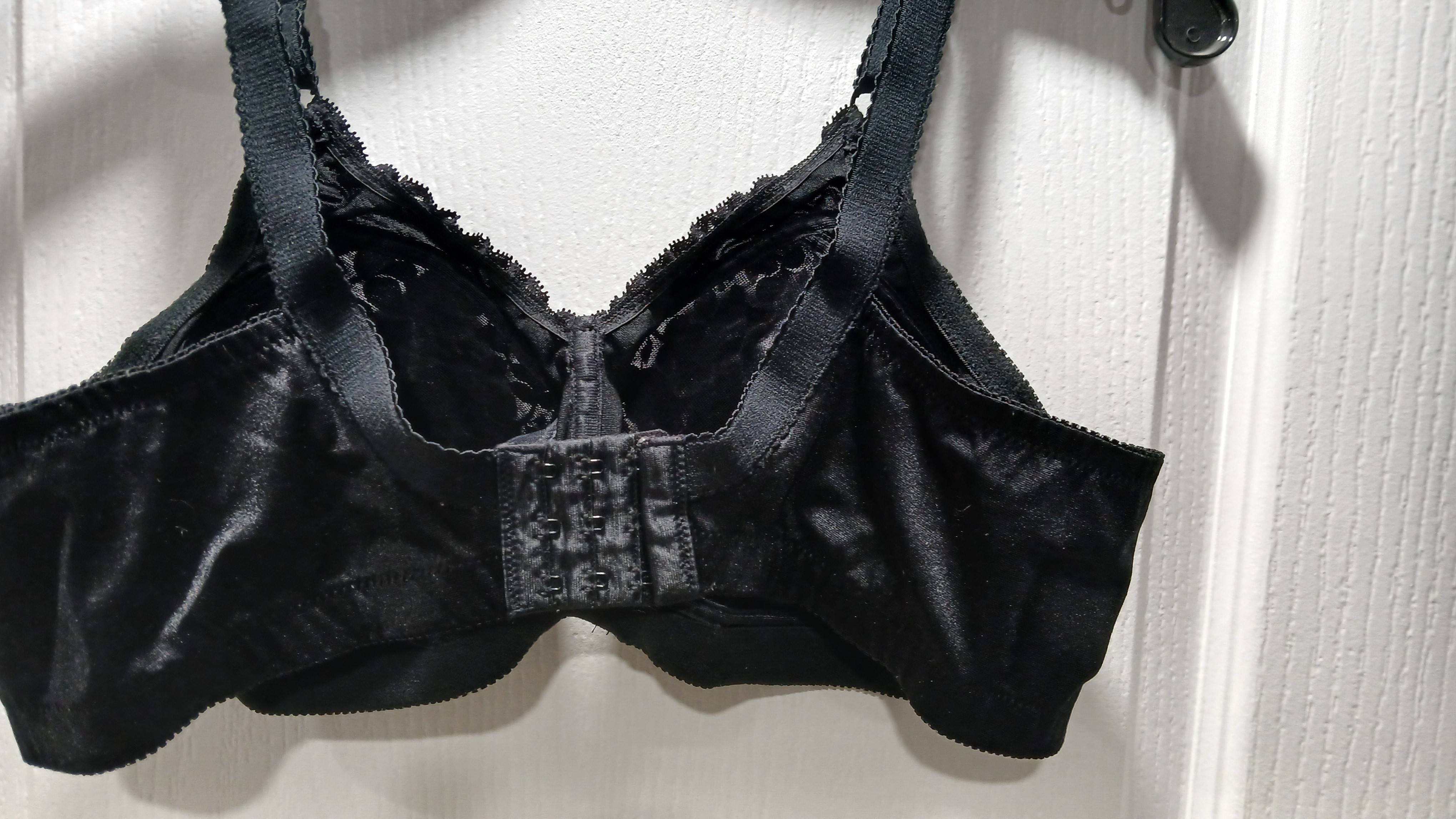 Two Warner's Black Lace Bra, 44C, Like New, Bundle for - photo 3