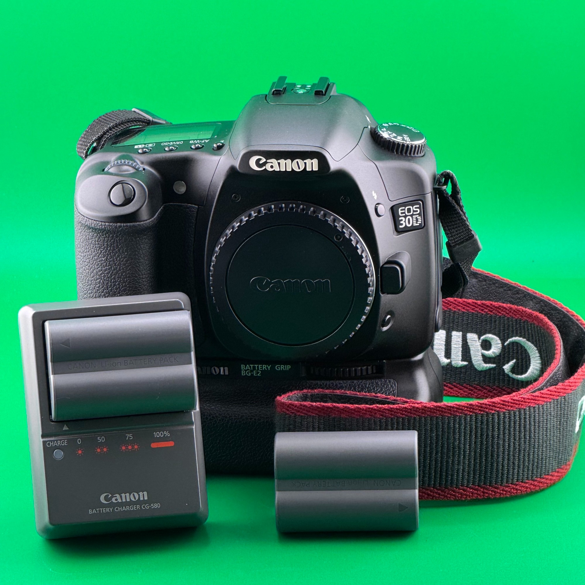 Canon EOS 30D - DSLR Camera - With BG-E2 - Battery Grip - Lik...