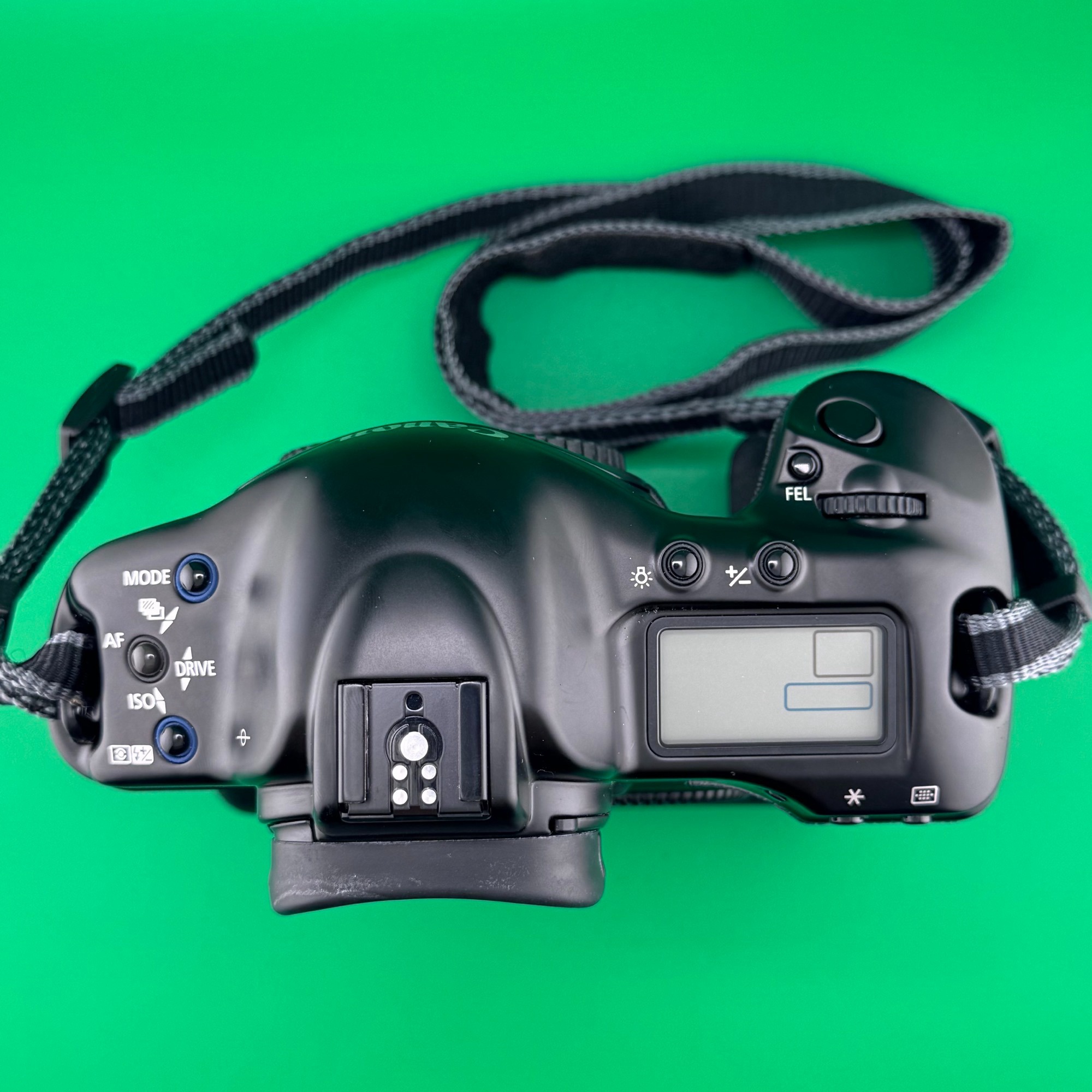 Canon EOS-1V - 35mm SLR Camera - With Power Drive Booster PB-... - photo 3