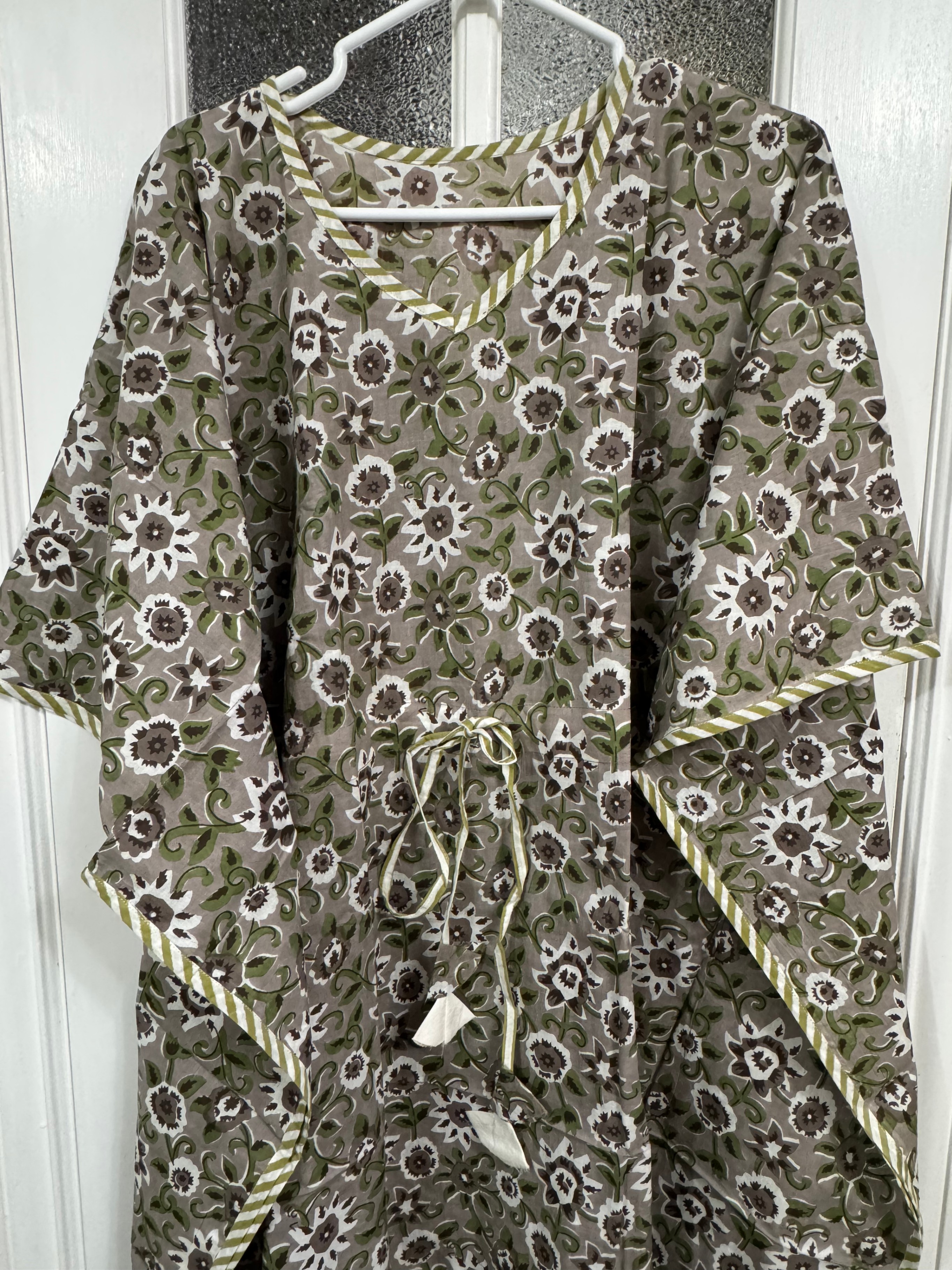 Brand New - Cotton Floral Maxi Dress (One Size) • 3 Colours - photo 2