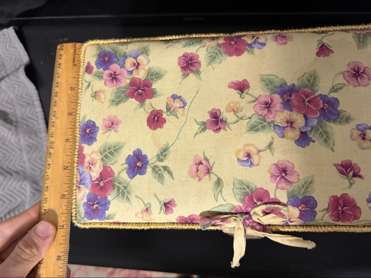 Floral Fabric Sewing Box with Tray & Pincushion - photo 3