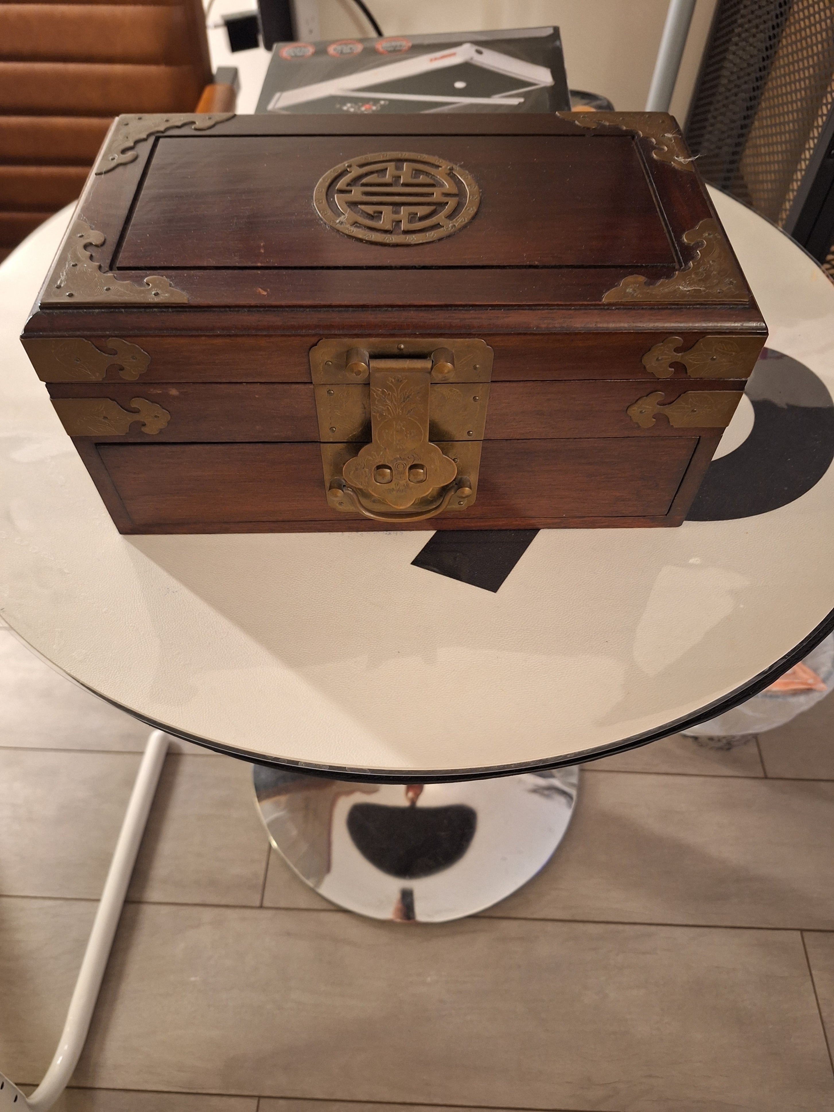 Vintage Chinese Rosewood Hongmu Jewelry Dresser Box - photo 4