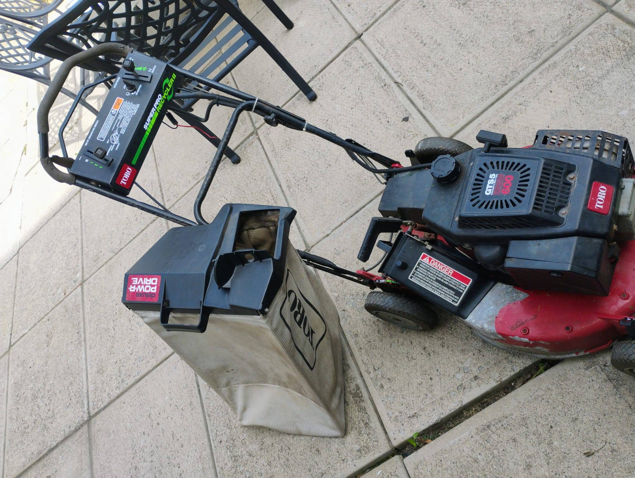 Professional Toro GTS5 600 Gas-Powered, Self-Propelled Lawnmower - photo 2