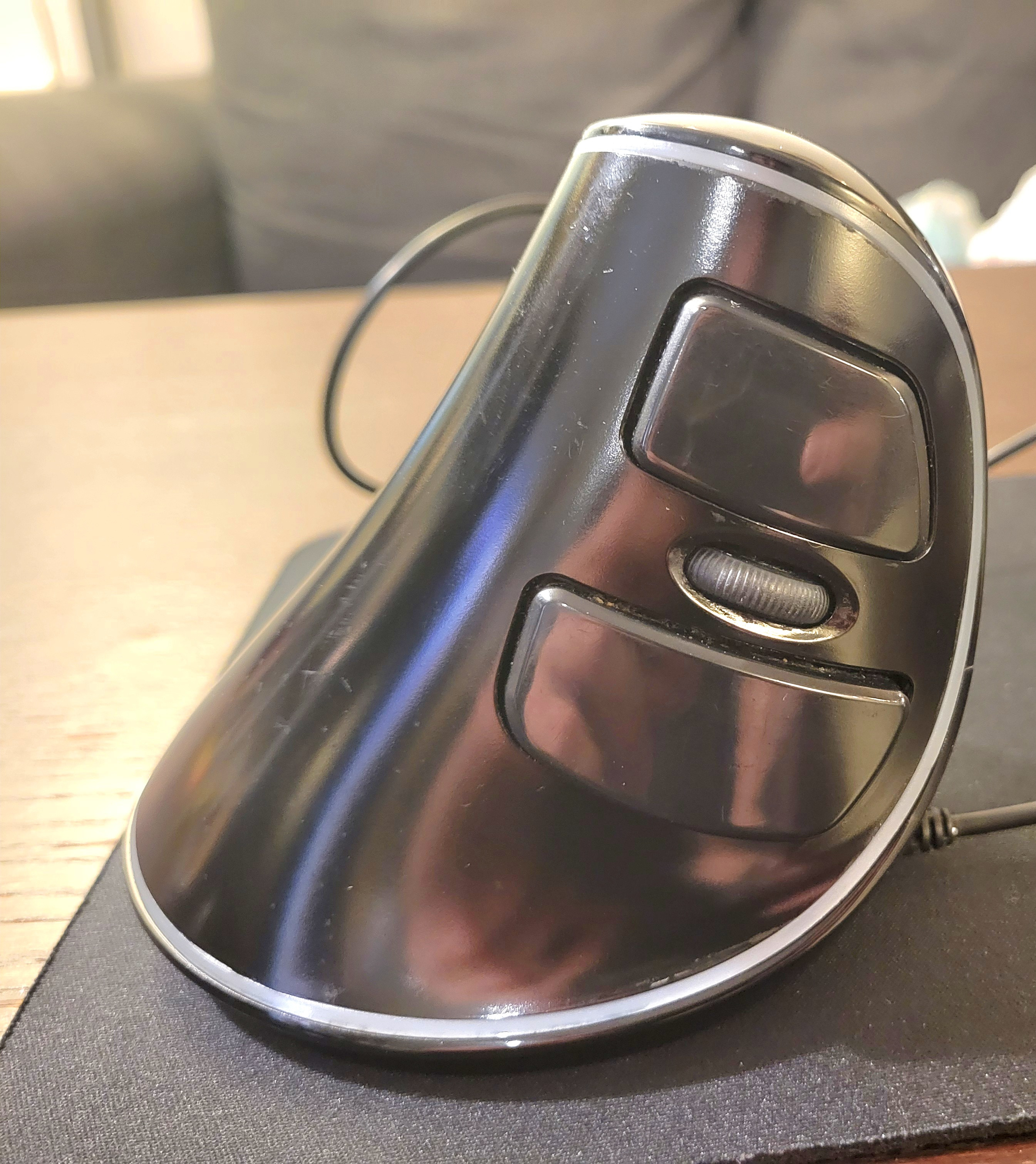 J-Tech Digital Red Ergonomic Vertical Mouse (Model V628) - photo 2