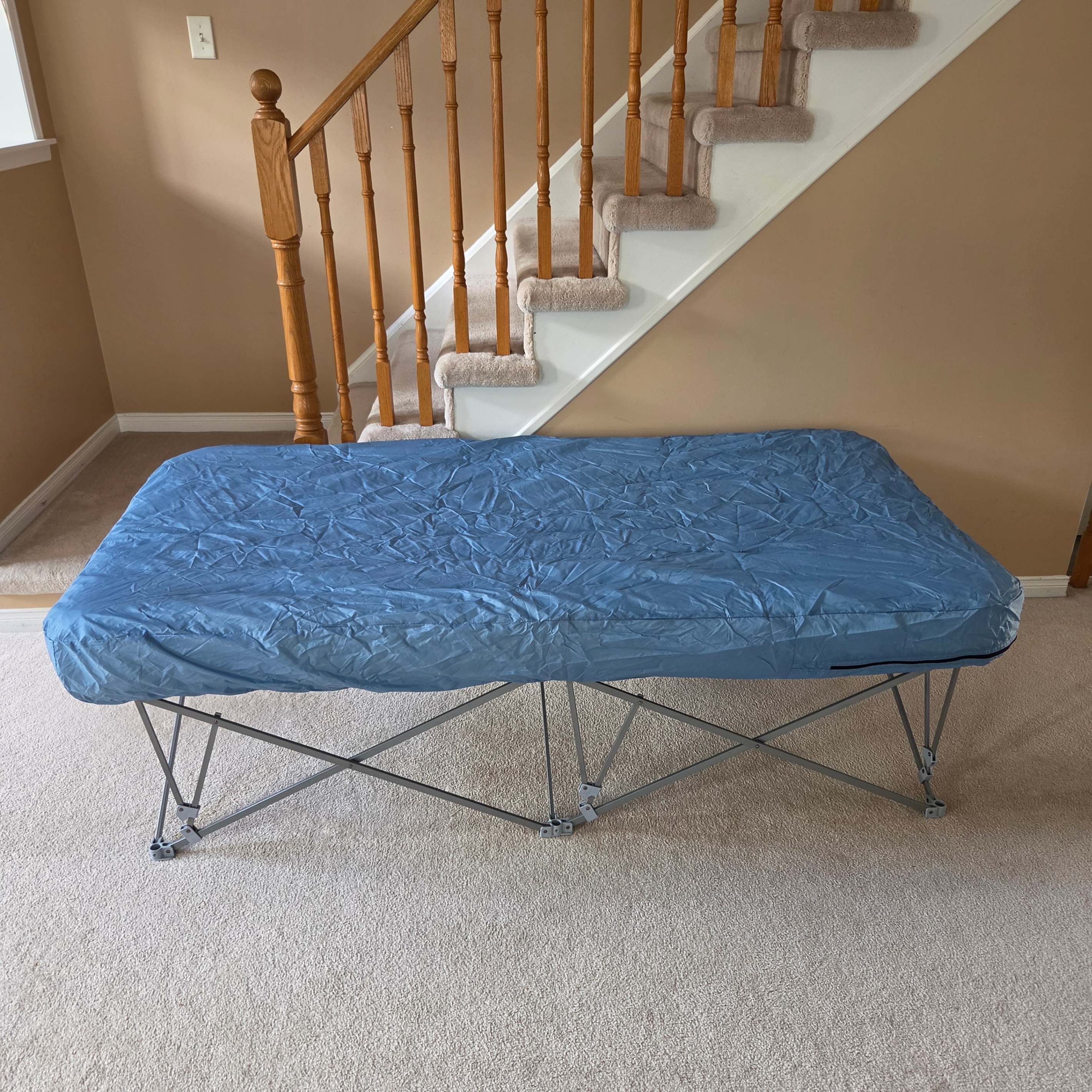 Outback - Foldable Blow-Up Tent Cot - Pre-Loved! ⛺
