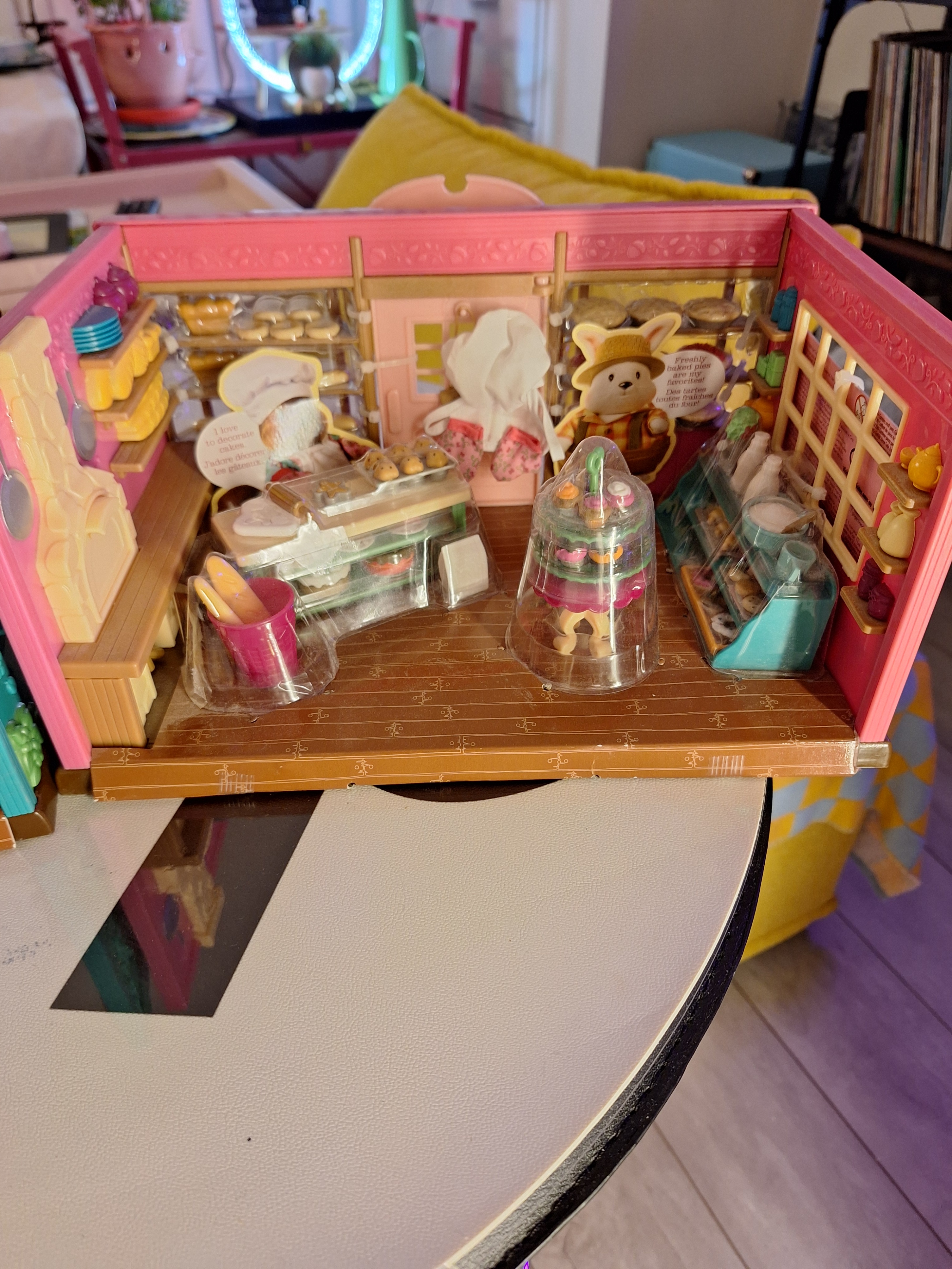 Li'l Woodzeez General Store Dollhouse Playset - photo 2