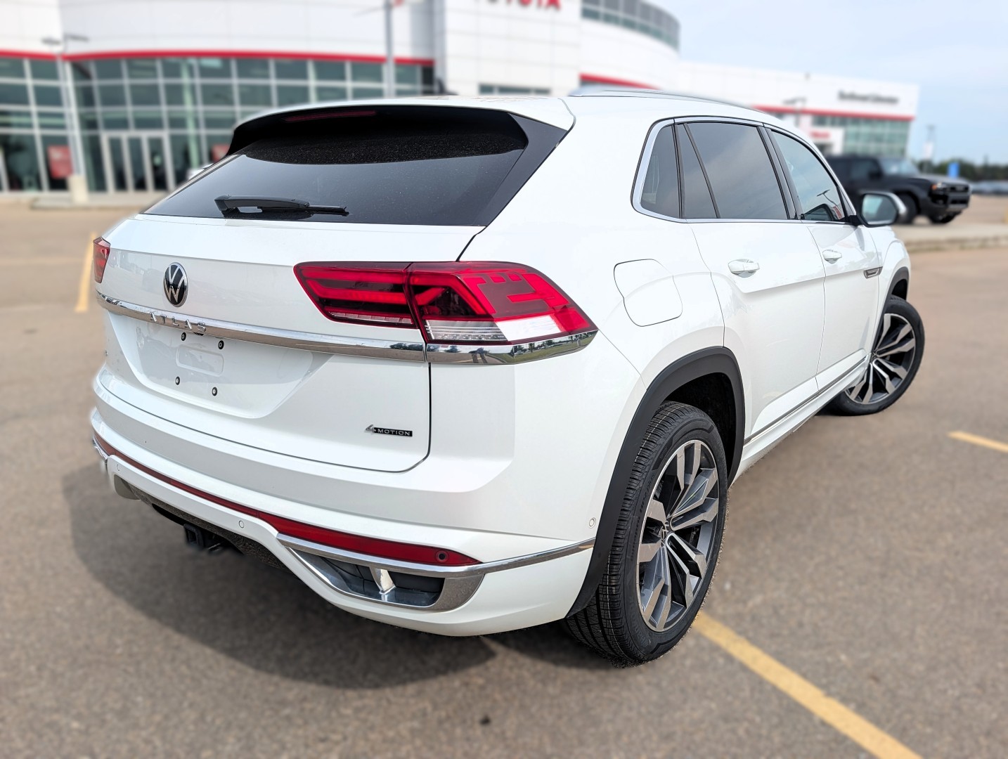 2023 Volkswagen Atlas Cross Sport - photo 5