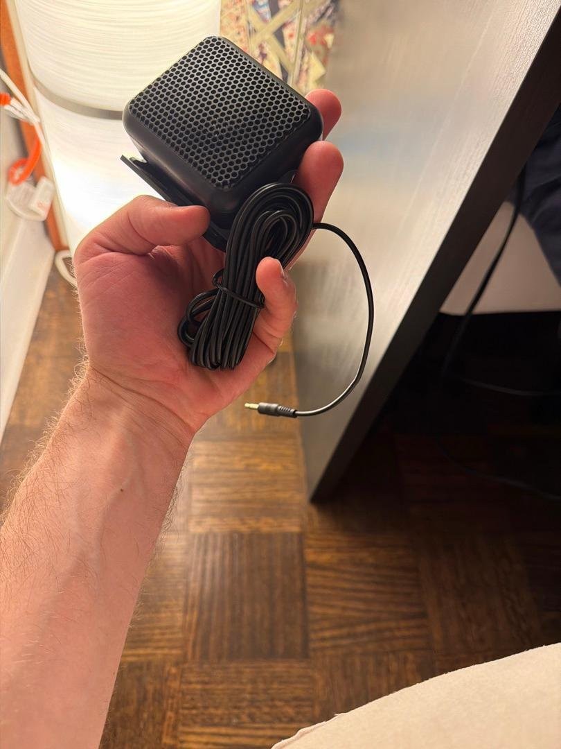 Compact Speaker with 3.5mm Plug – Laptop / Projector Speaker