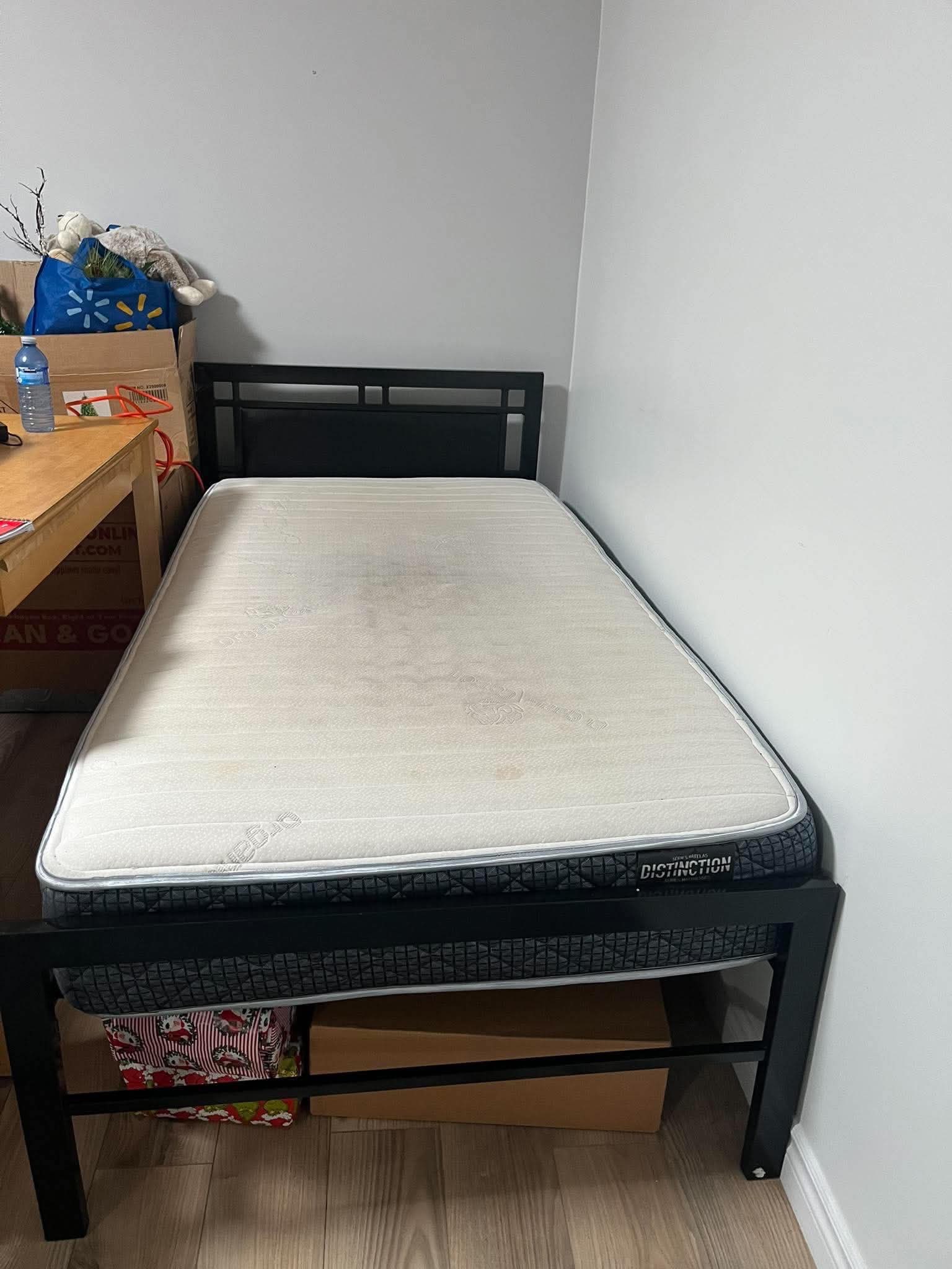 Single Bed Frame – Great Condition - photo 3