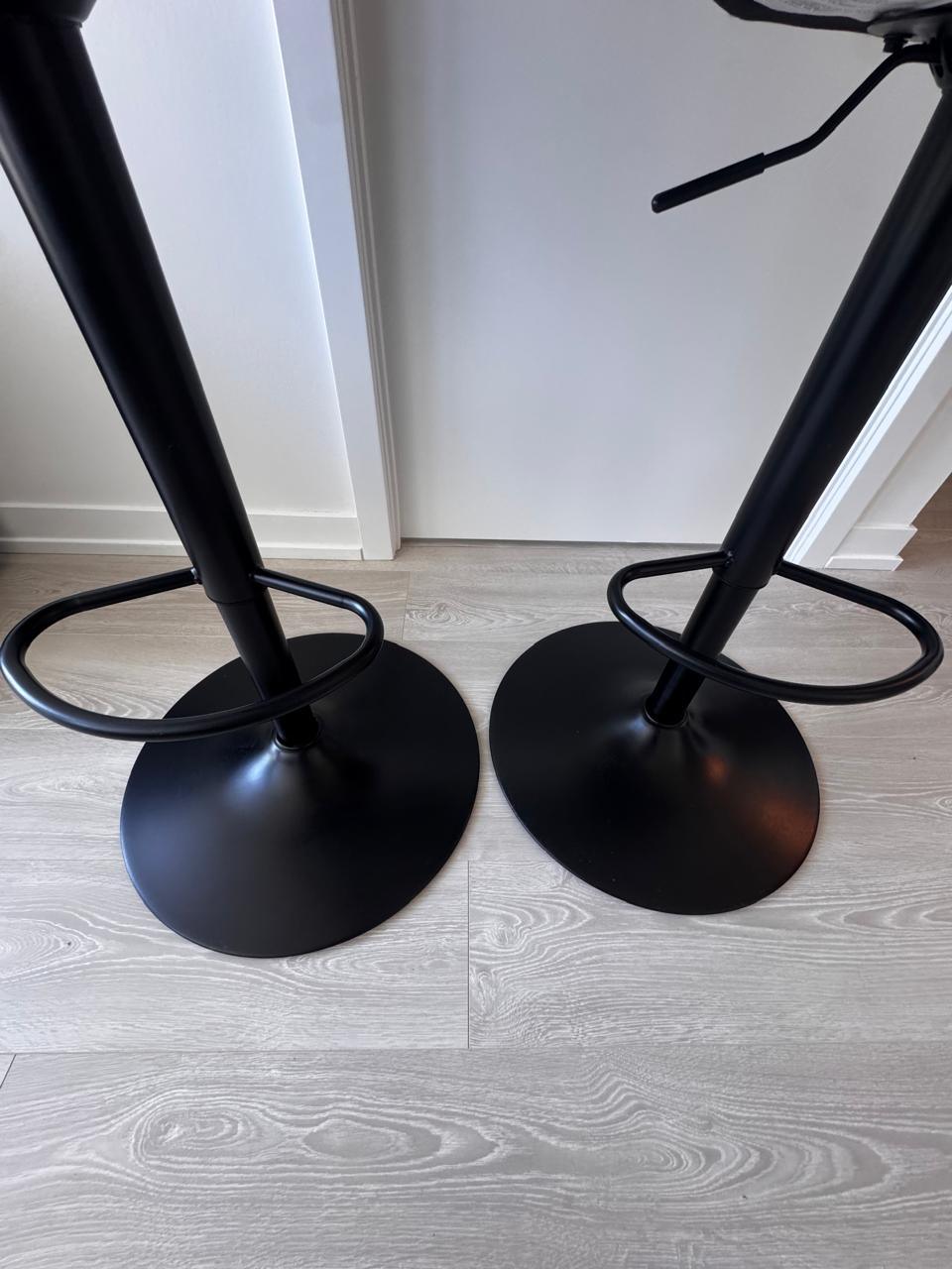 Set of 2 Black Adjustable Bar Stools - photo 3