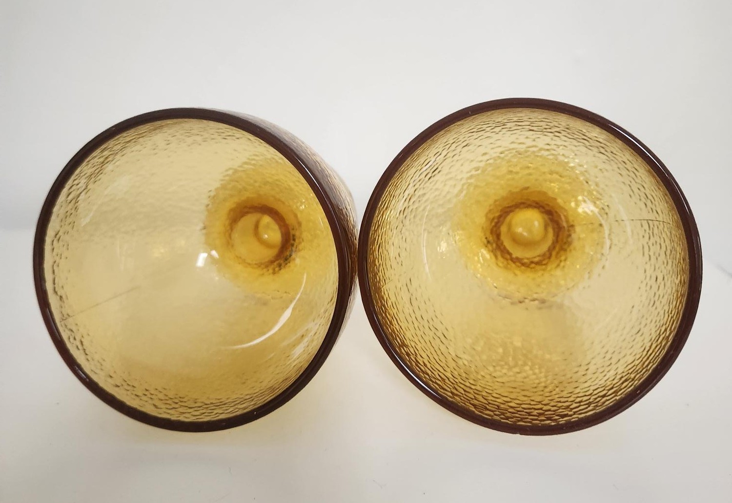 Pair of Vintage Amber Glass Pebble-textured Goblets - photo 3