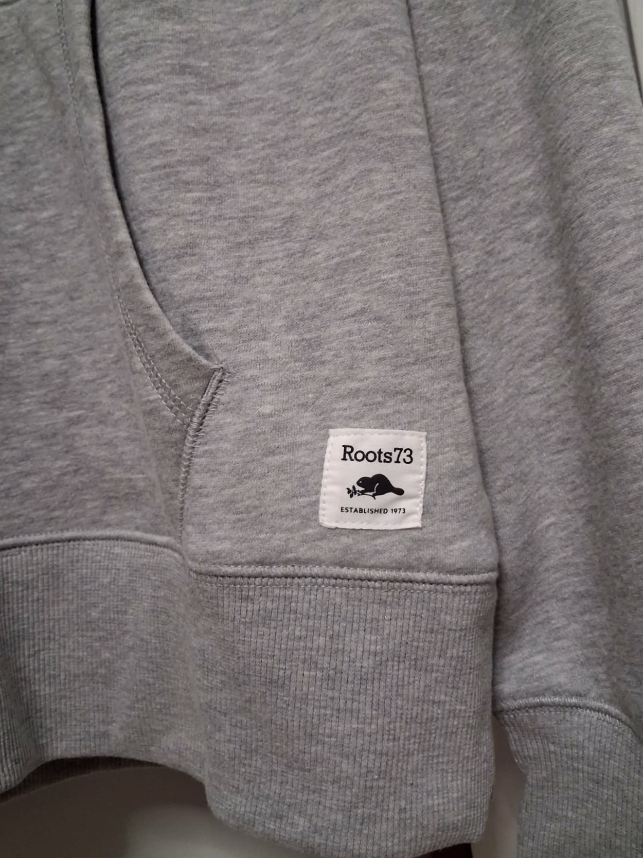 Brand New Roots 73 Women’s Grey Full Zip Hoodie w/ Original Tag - photo 3