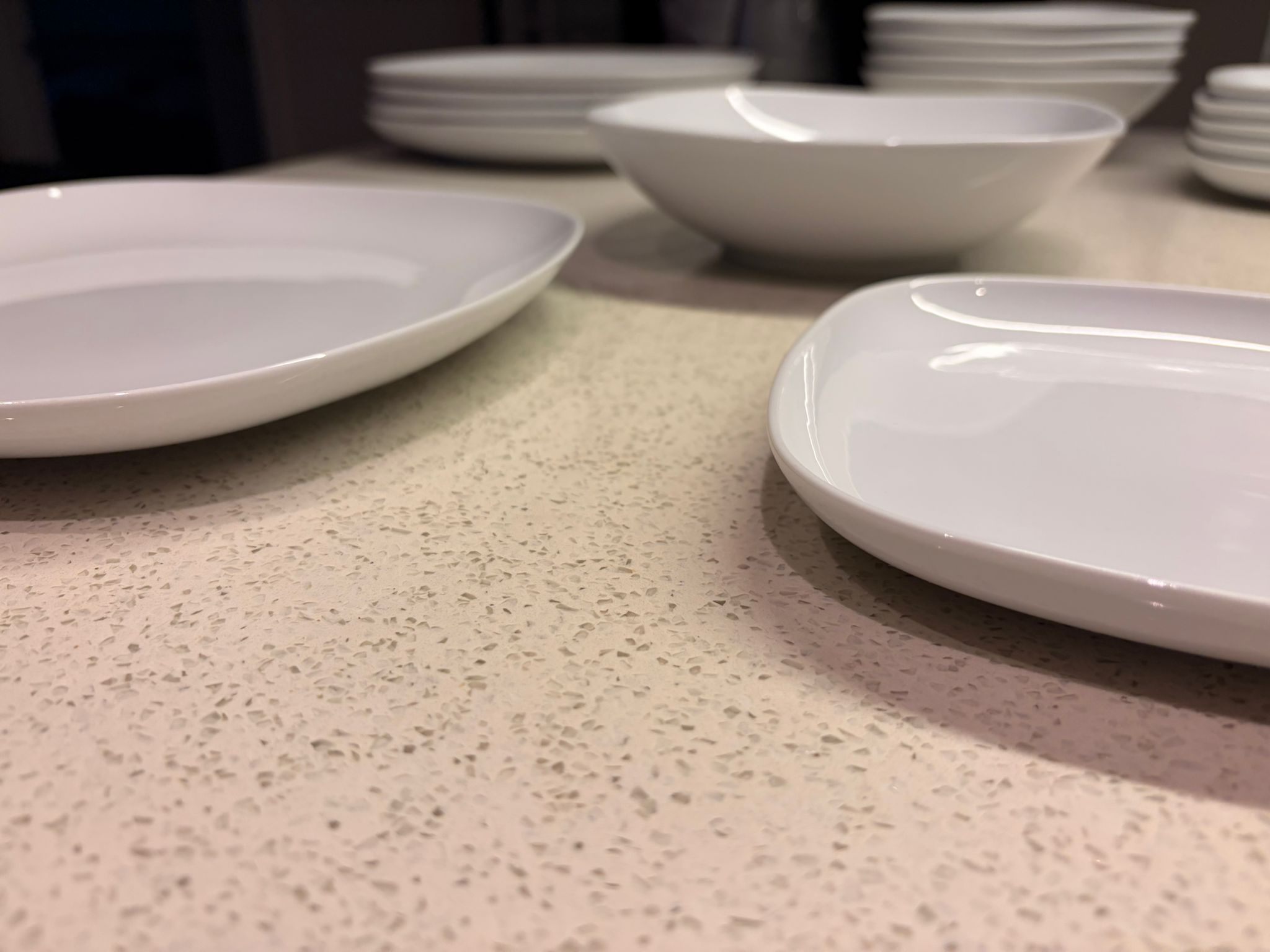 White Dinnerware Set (16 pc) - photo 2