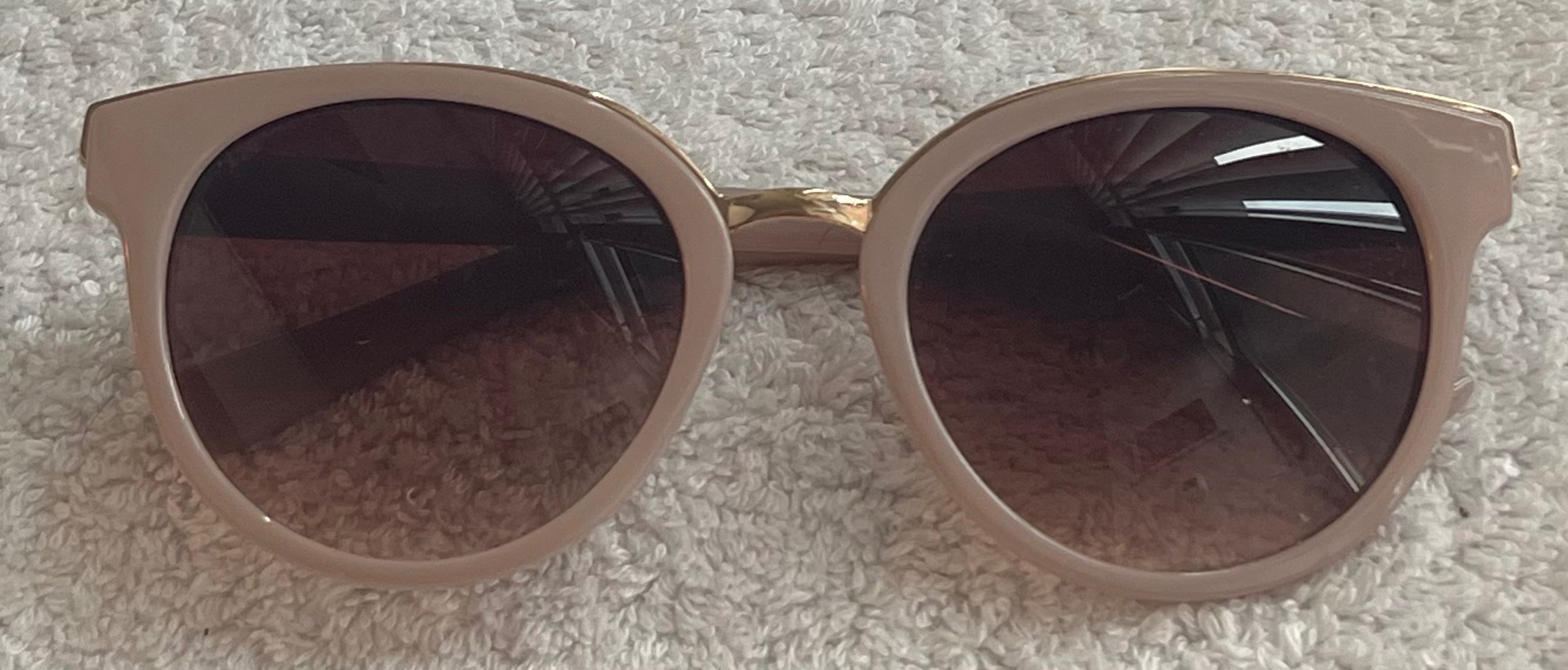 Foster Grant Blush Pink & Gold Sunglasses Frame - photo 4
