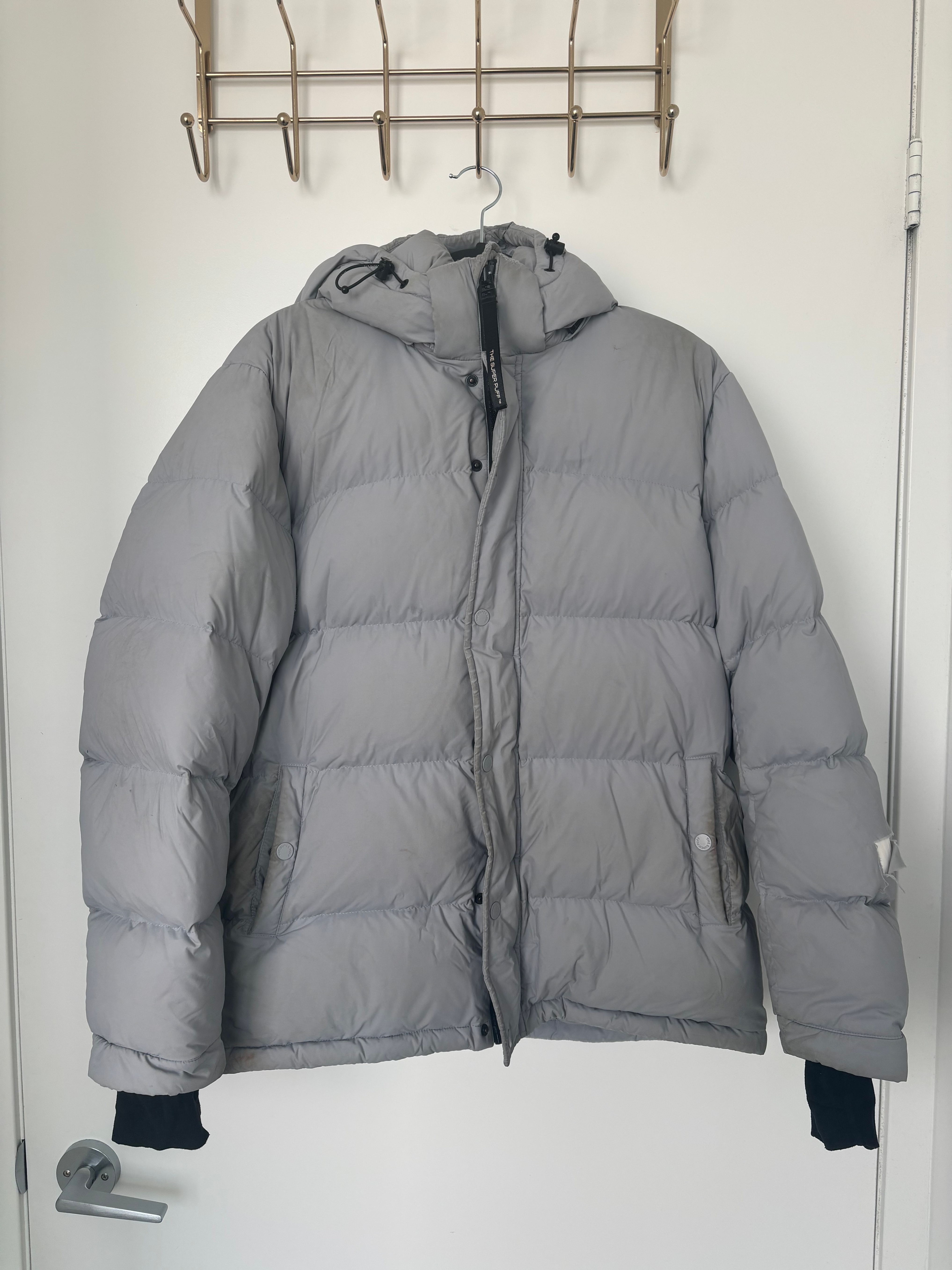 Light Grey Aritzia Women's Winter SuperPuff Jacket