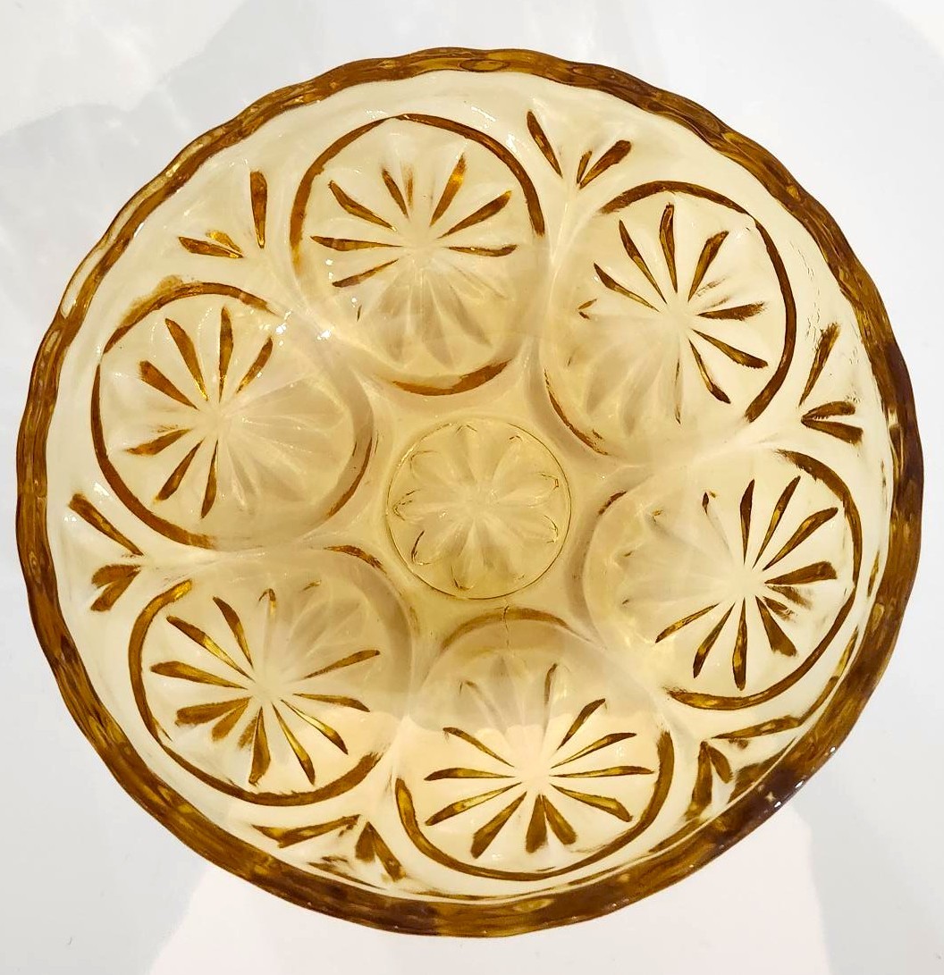 VTG Anchor Hocking Starburst Medallion Amber Glass Pinch Bowl