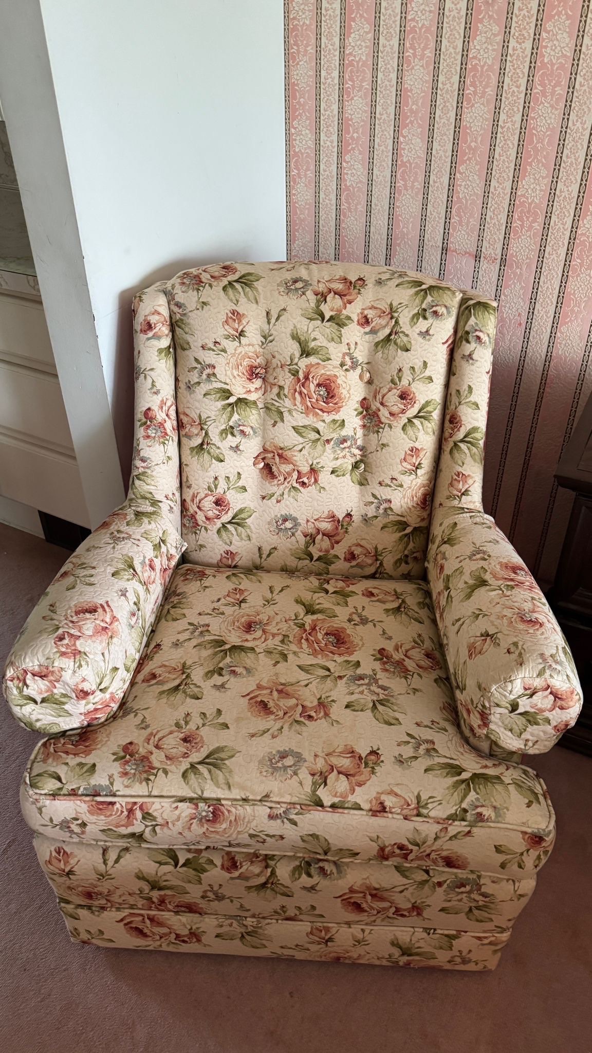 Beautiful Floral Upholstered Armchair – C$125