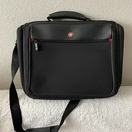 New Wenger SwissGear Laptop Messenger Bag