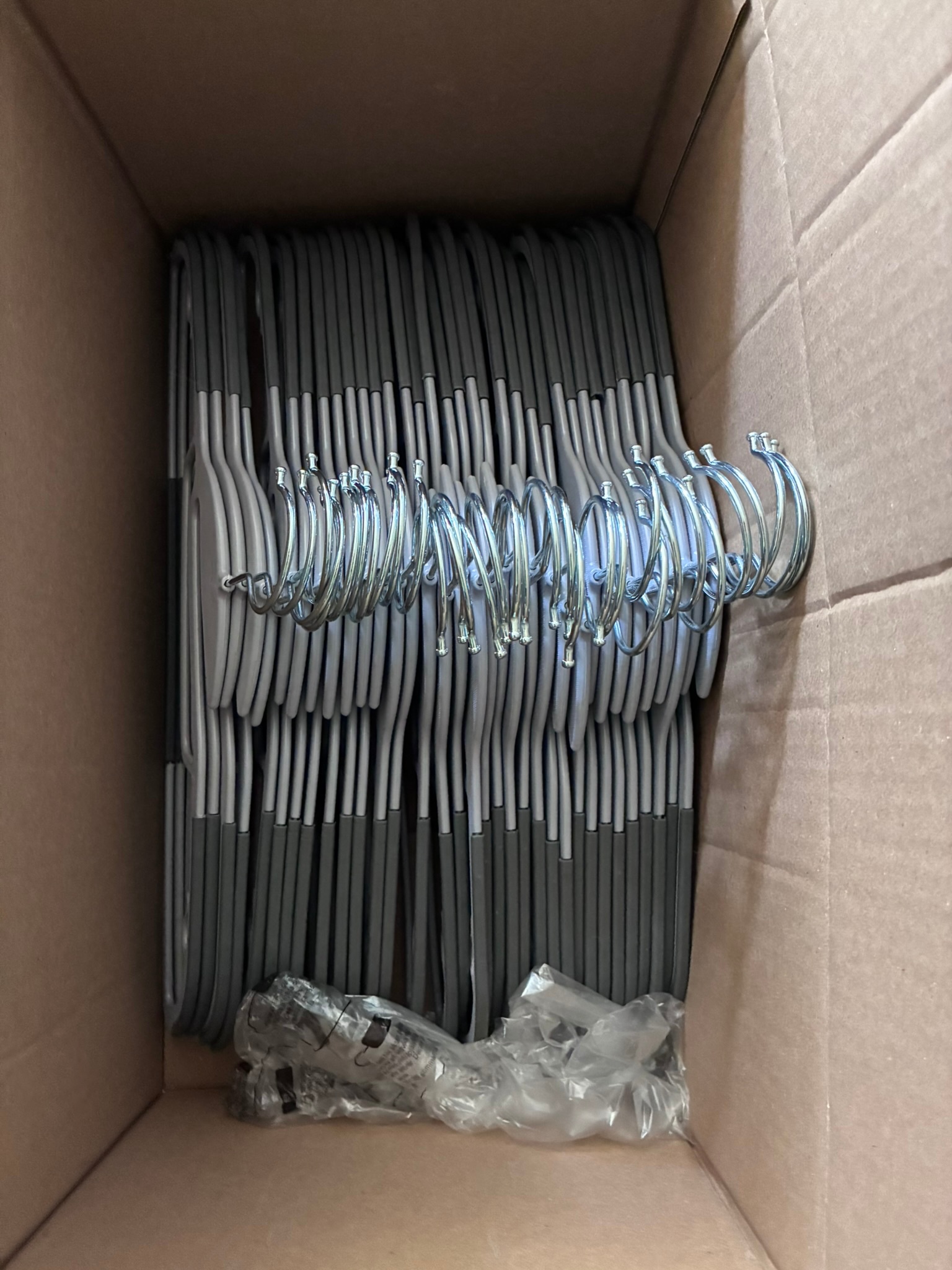 Multi-Function Non-Slip Hangers – 30 pcs – New, Never Used - photo 4