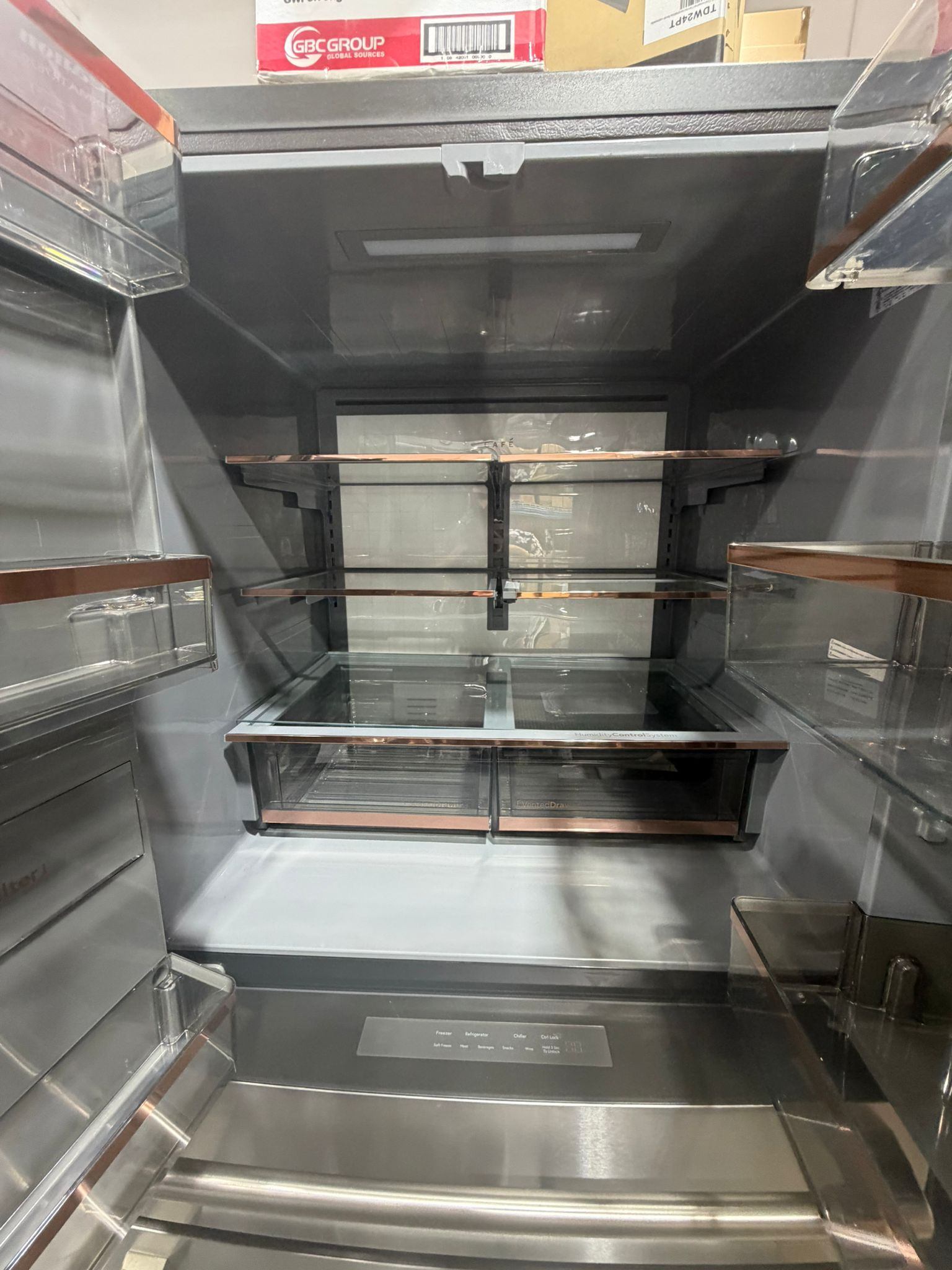 Fridge  36" Cafe 27.8 Cu ft  4-Door CVE28DP2NS1 - photo 3