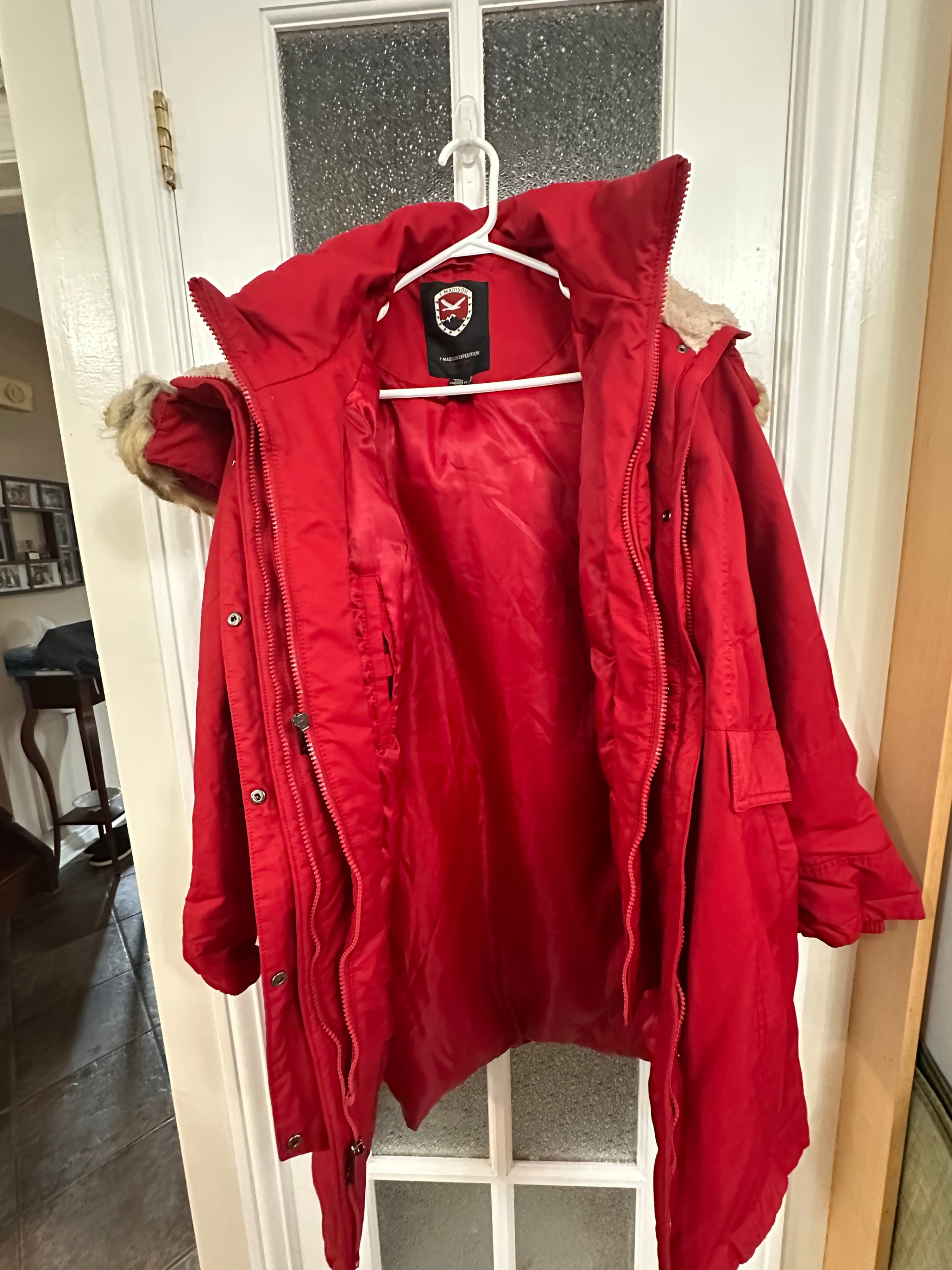 Women’s Calgary Series Down Jacket • LARGE • Excellent Condition