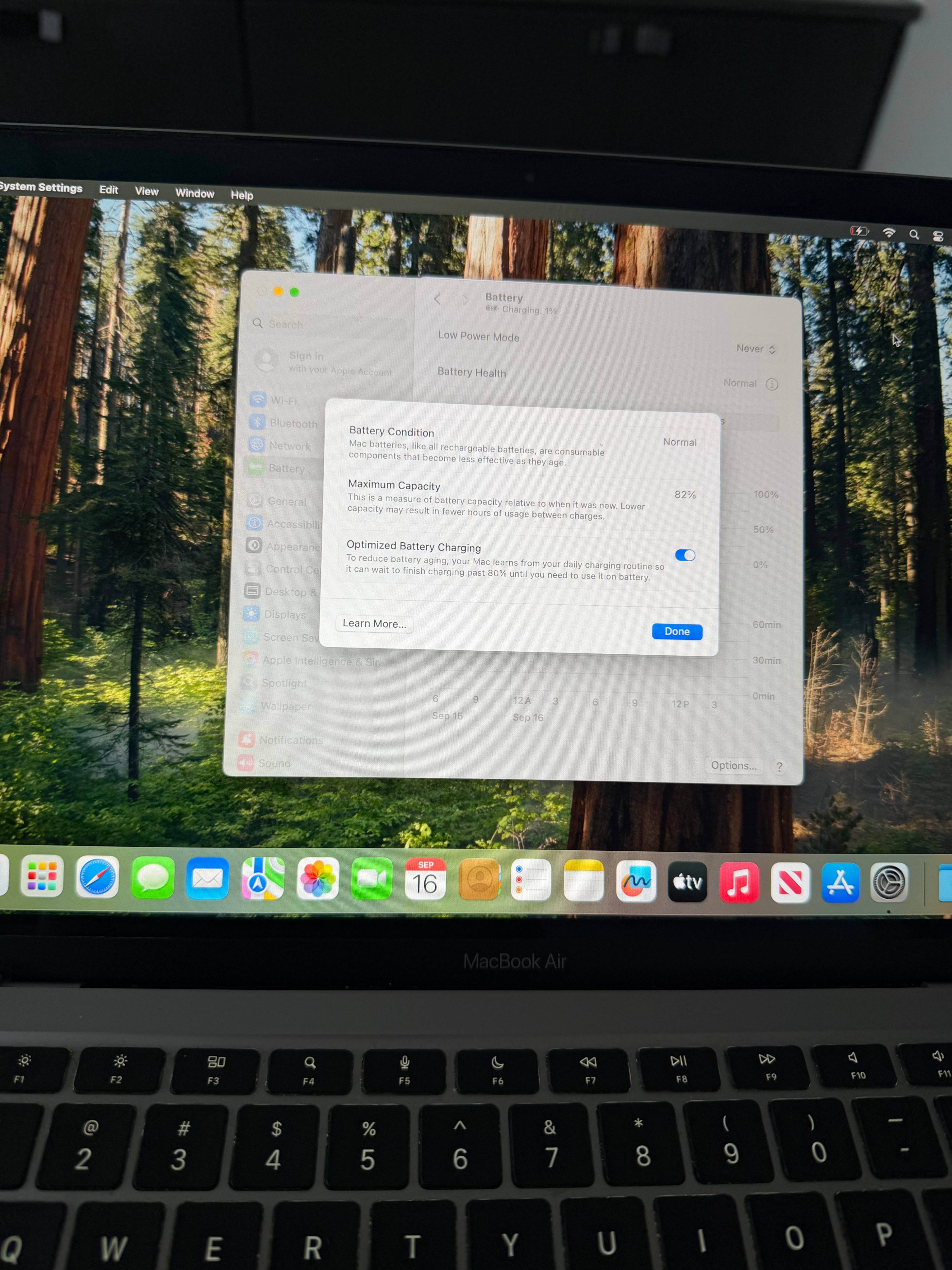 Apple MacBook Air M1 2020 – 8GB / 256GB – Good Condition - photo 4