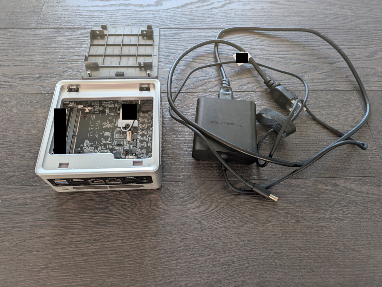 [Not working, scrap] Minisforum NAB6 Lite, Intel Core i5-12600H