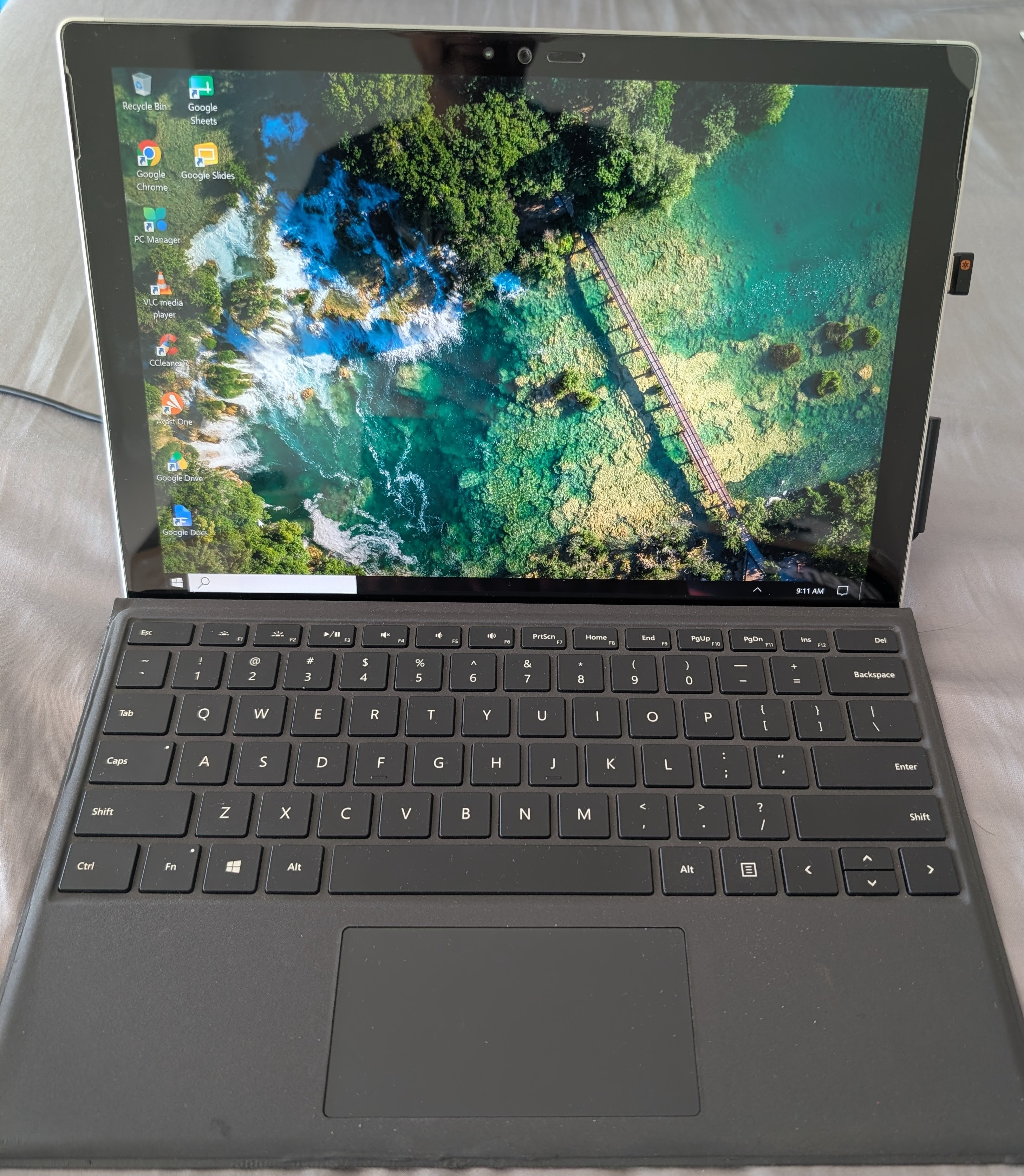 Microsoft Surface Pro 4-i5 4GB RAM 128GB SSD, Office 2013, Mouse