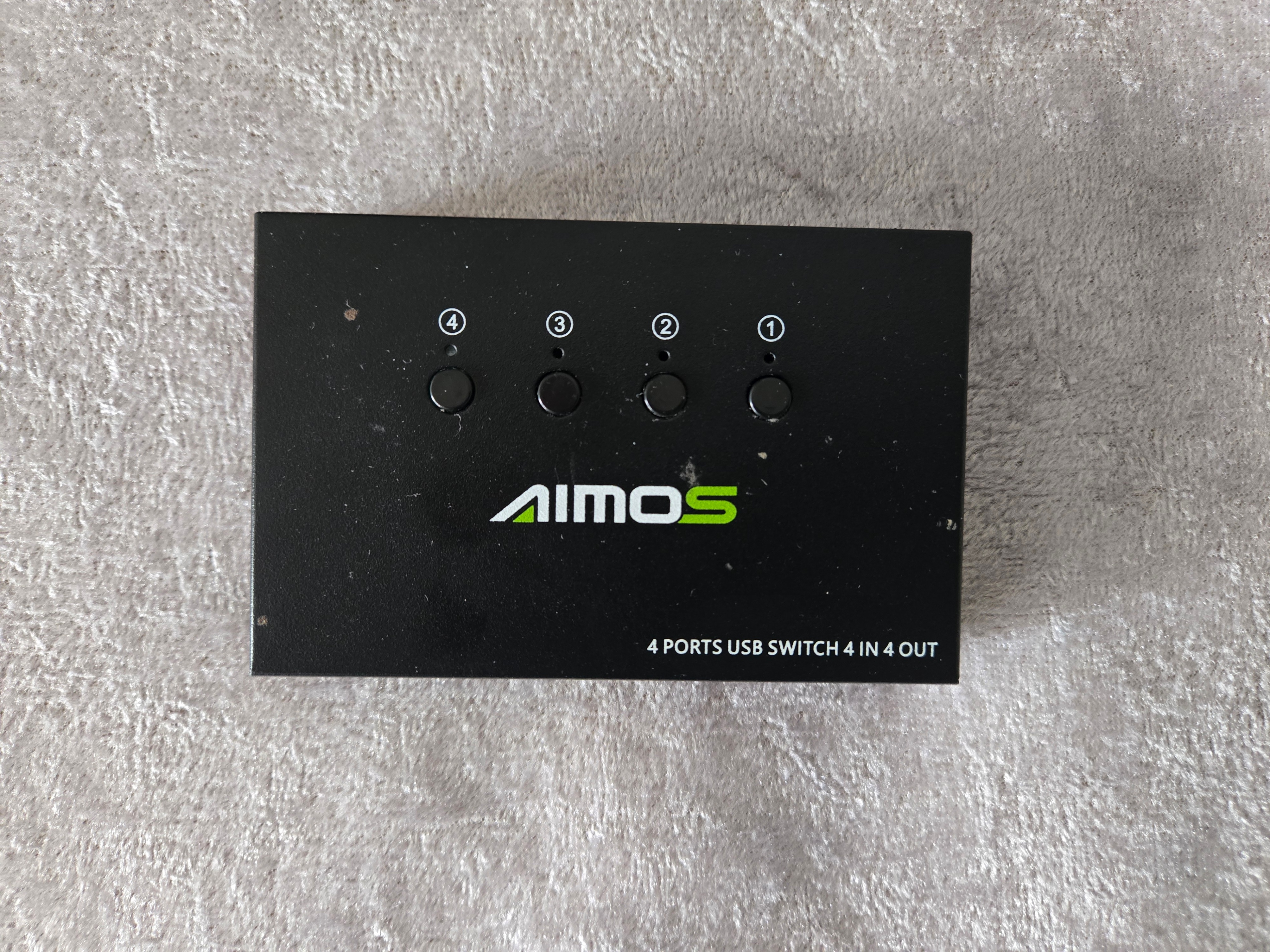 AIMOS AM-404K 4-Port USB Switch