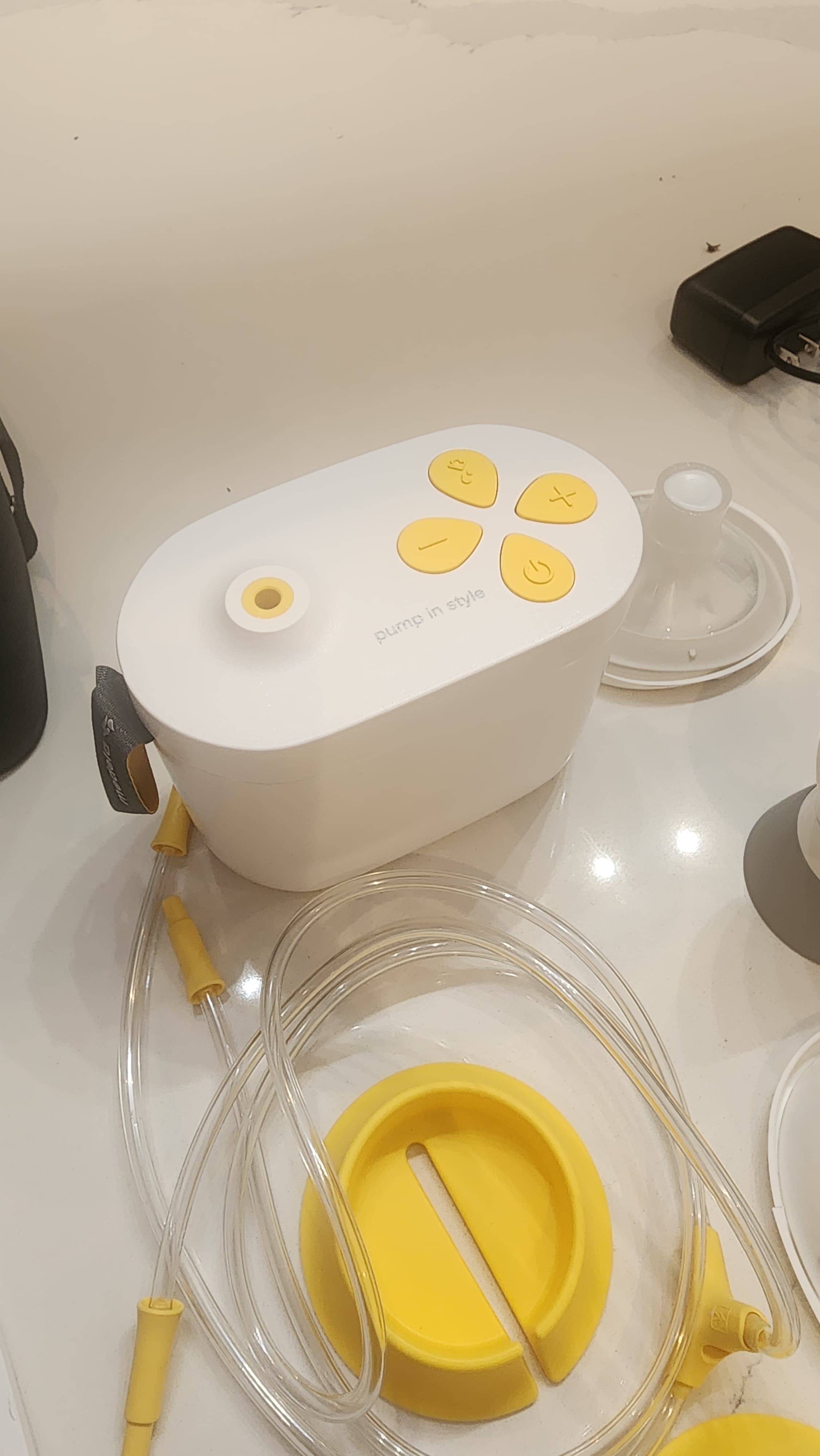 Medela Pump In Style with MaxFlow Double Electric Breast Pump - photo 4