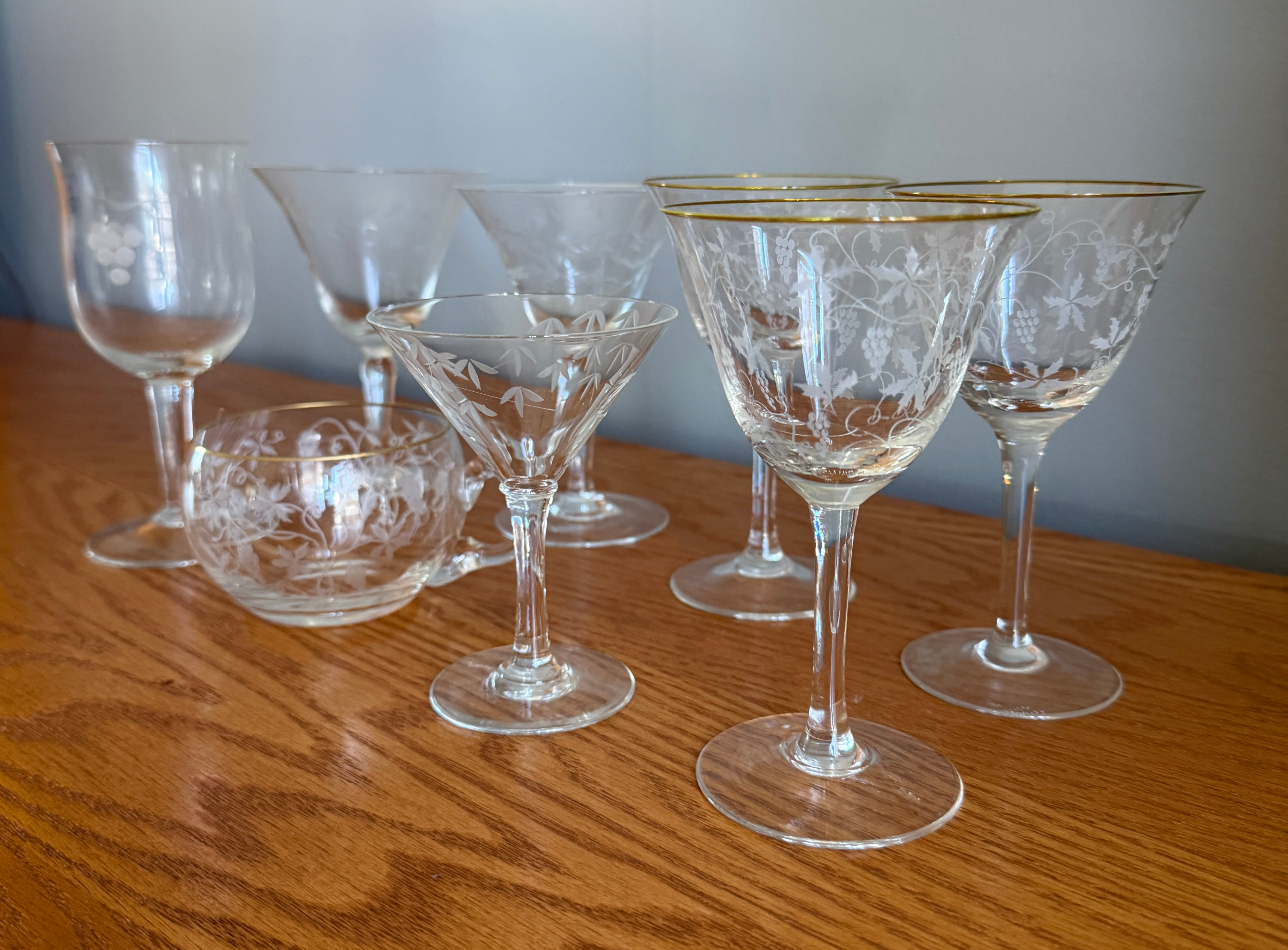 Vintage Etched Glassware – 8 Glasses