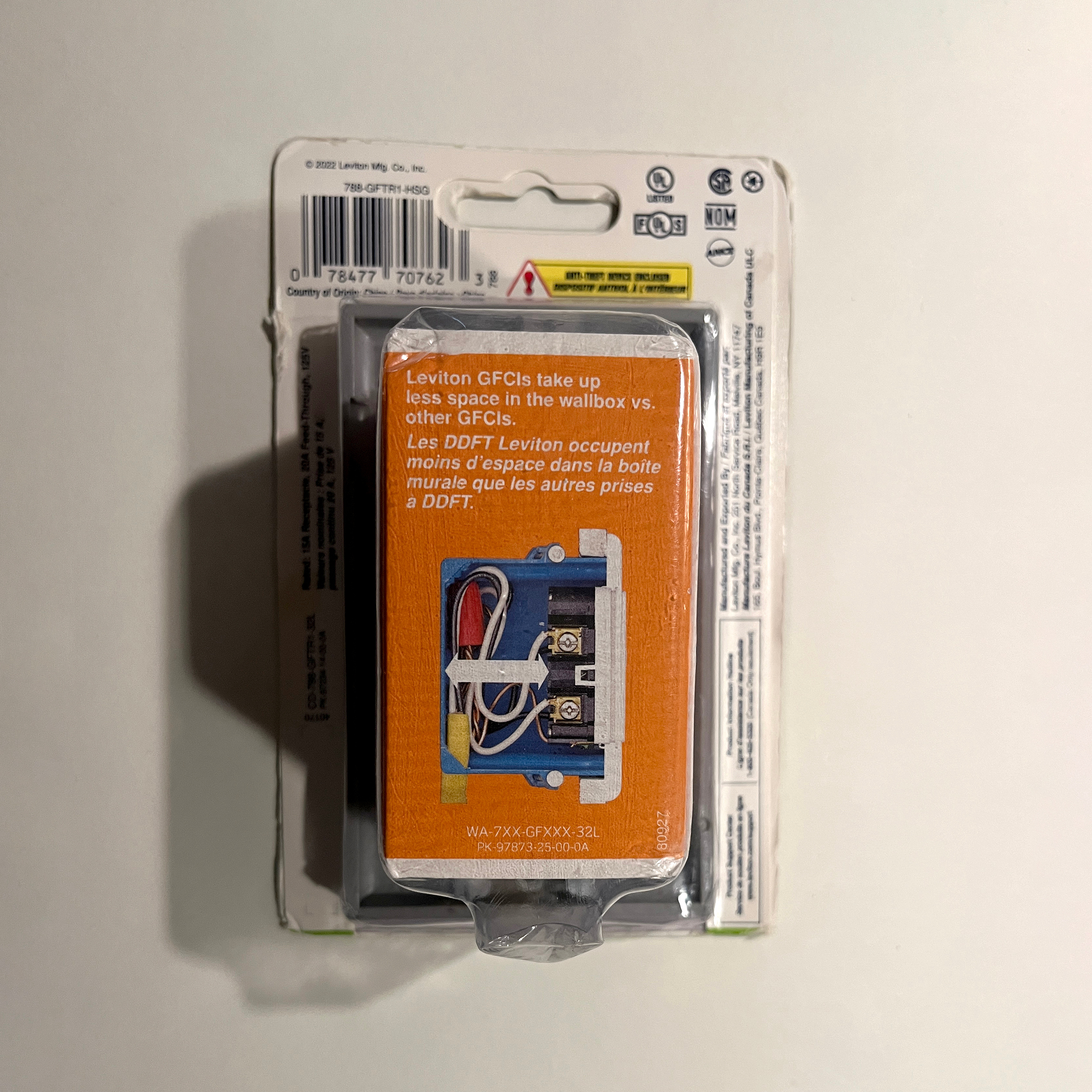 Leviton 15A Tamper-Resistant Slim GFCI Outlet (Gray) - New - photo 2