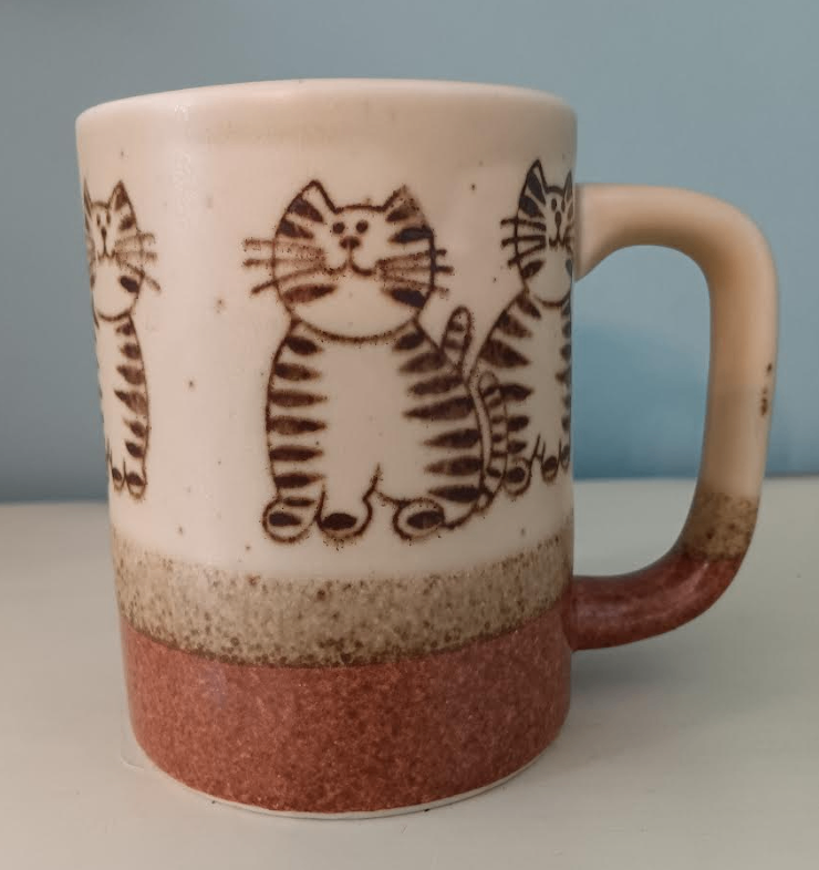 Vintage 1970s Otagiri Japan speckled art pottery Tabby Cat Mug - photo 3